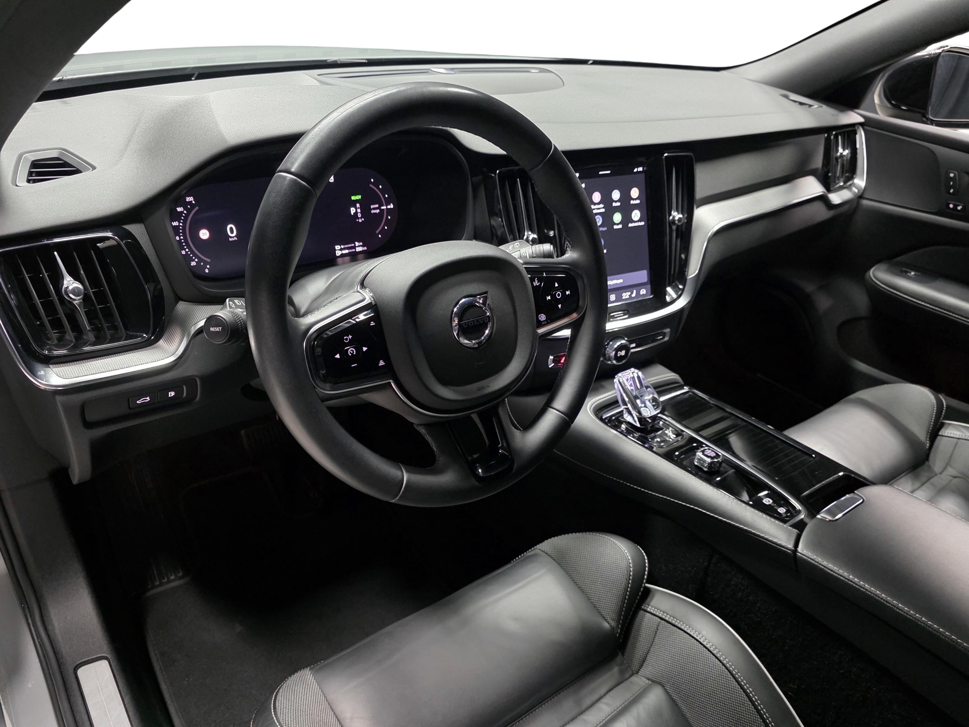 Volvo V60 8
