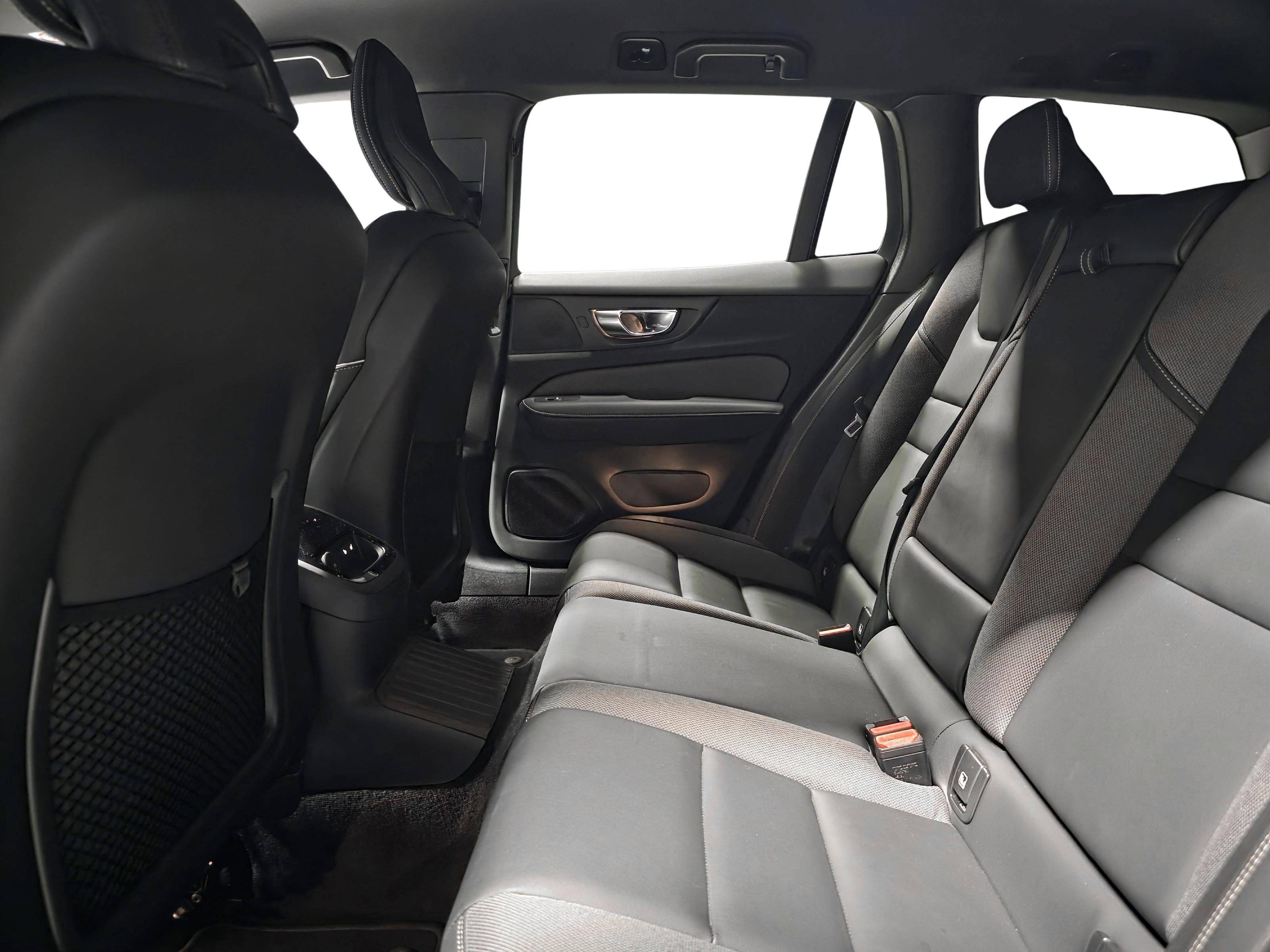 Volvo V60 9