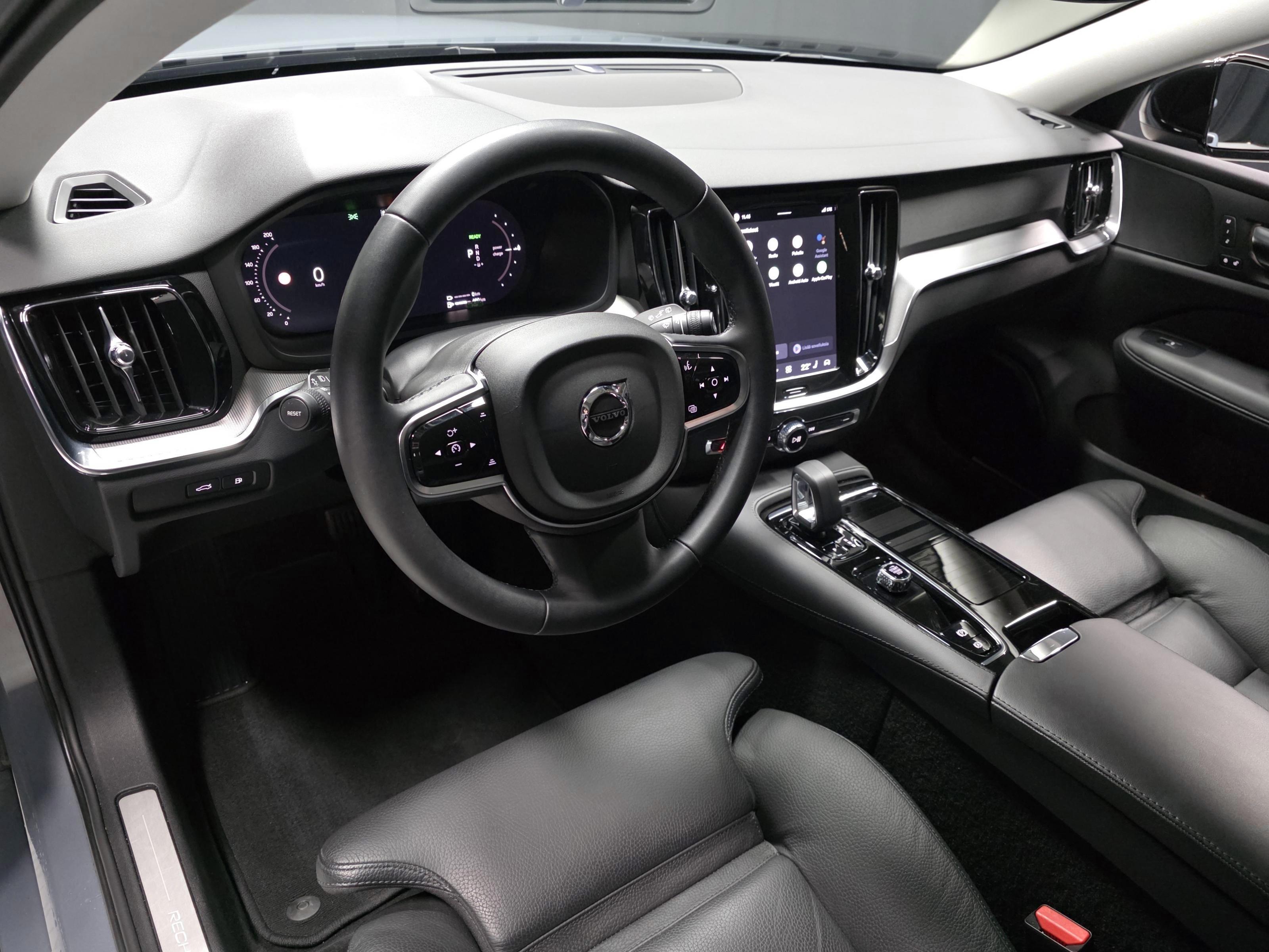 Volvo V60 8