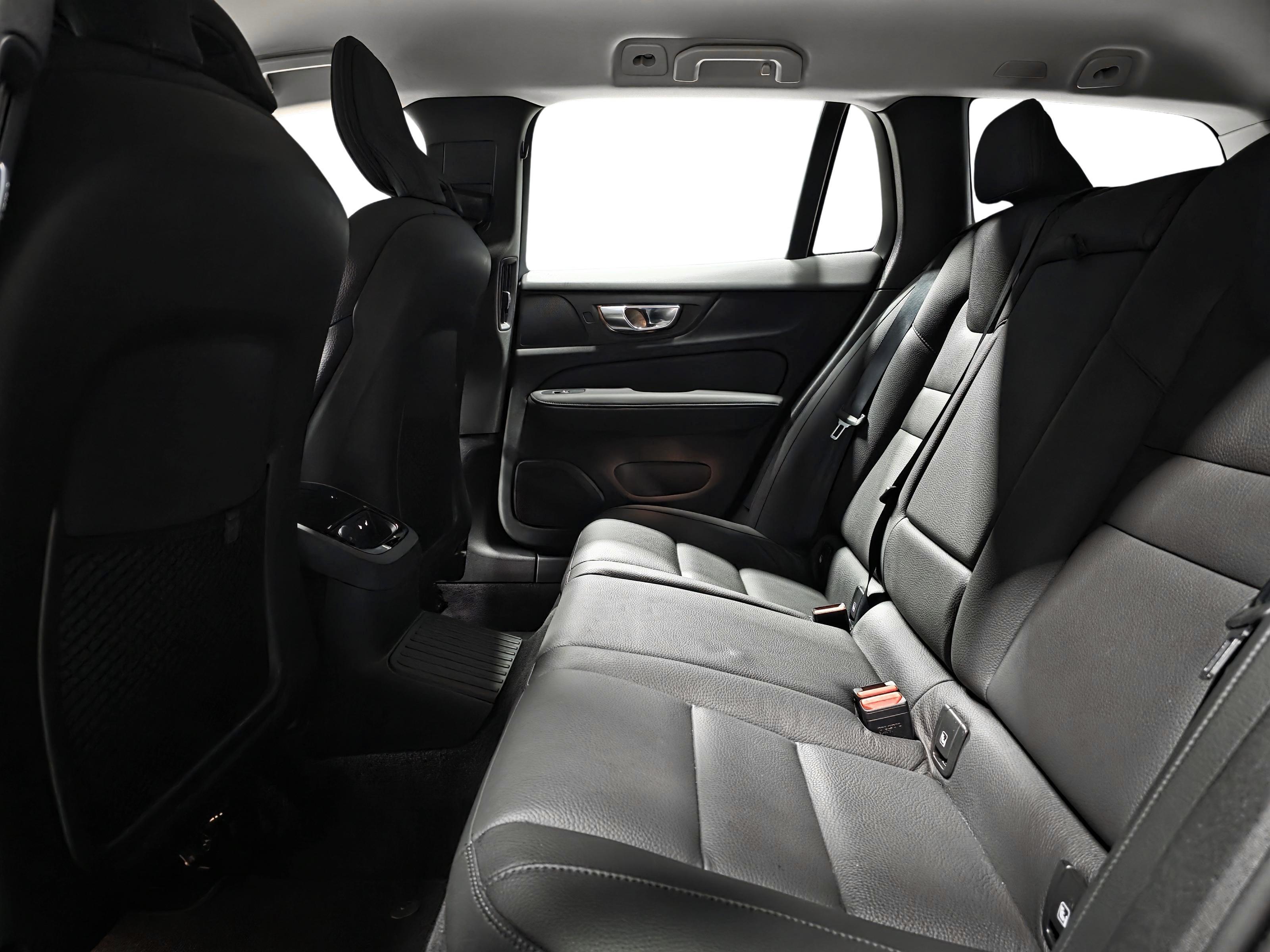 Volvo V60 9
