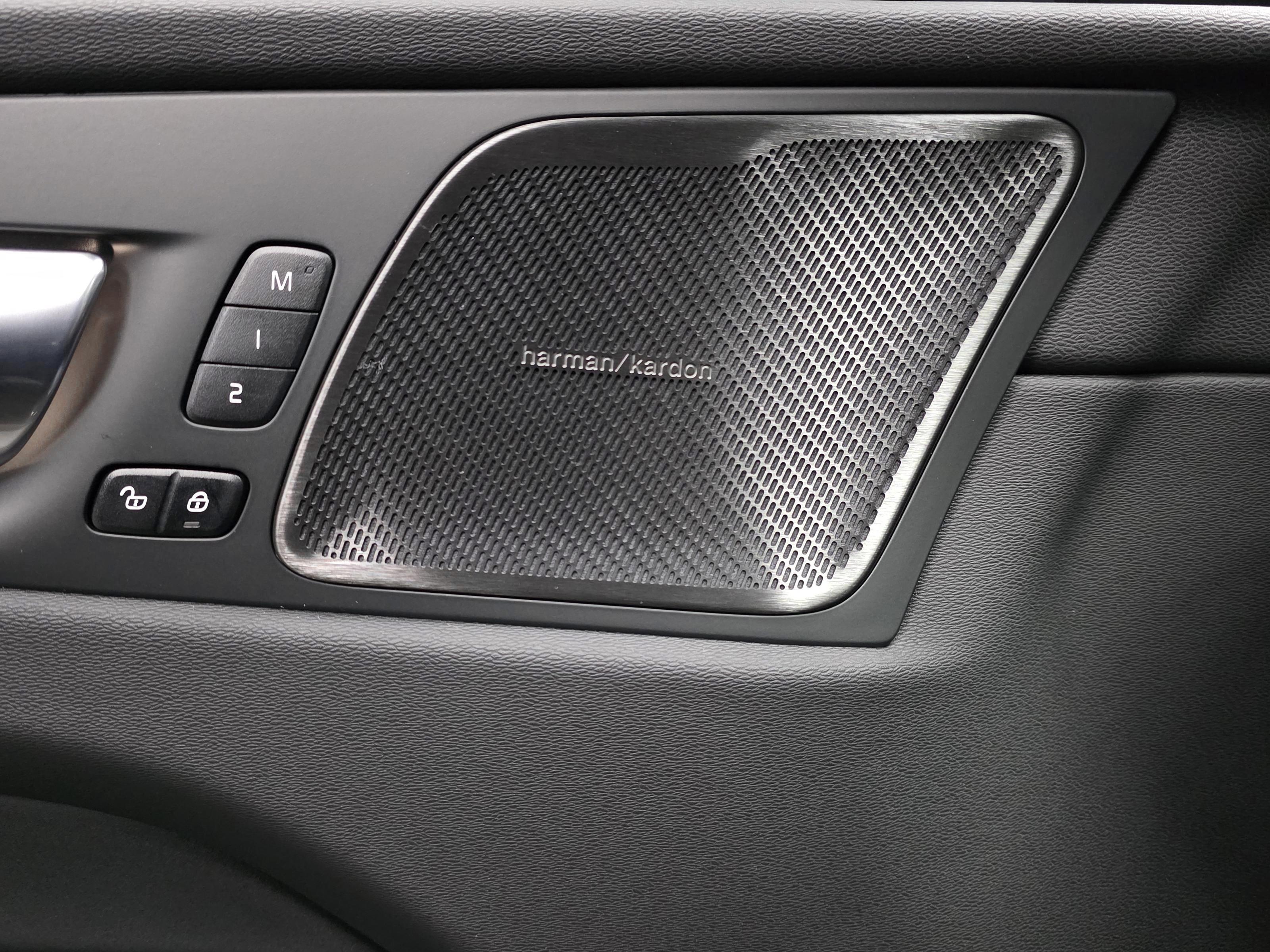 Volvo XC60 14