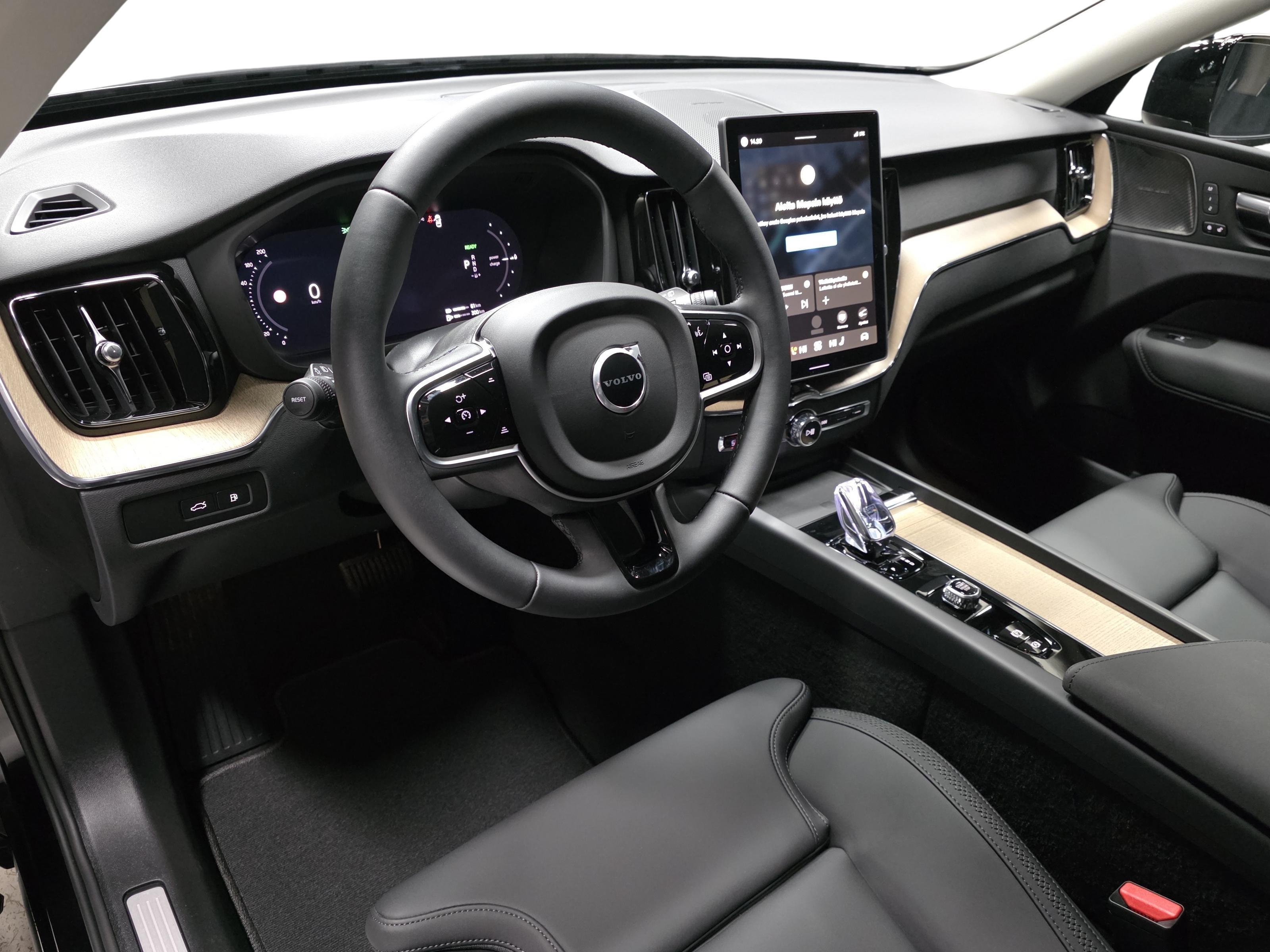 Volvo XC60 8