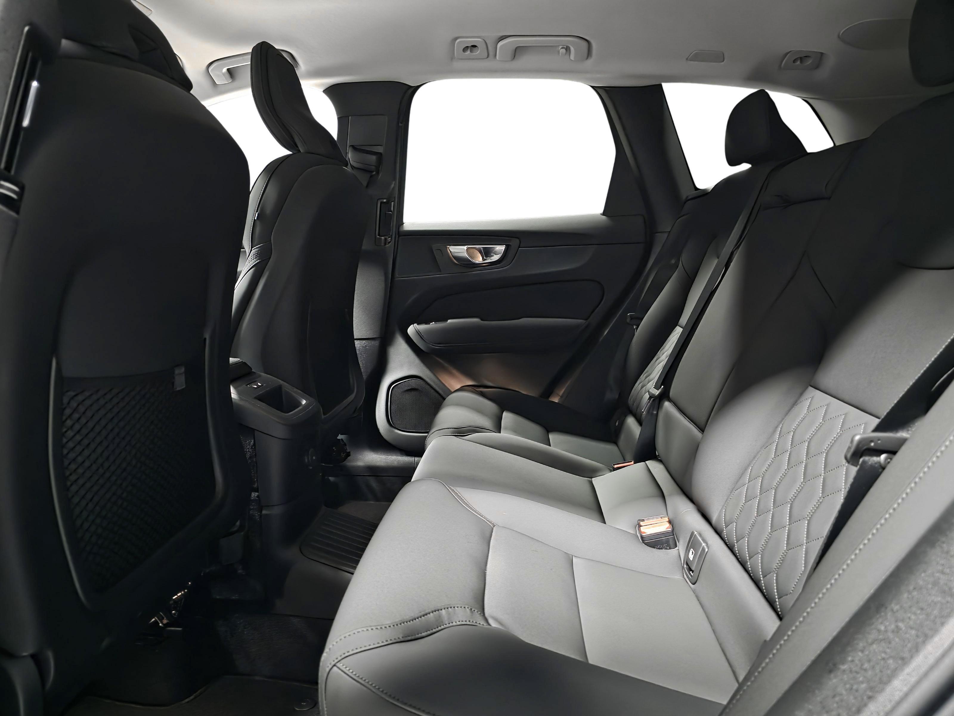 Volvo XC60 9