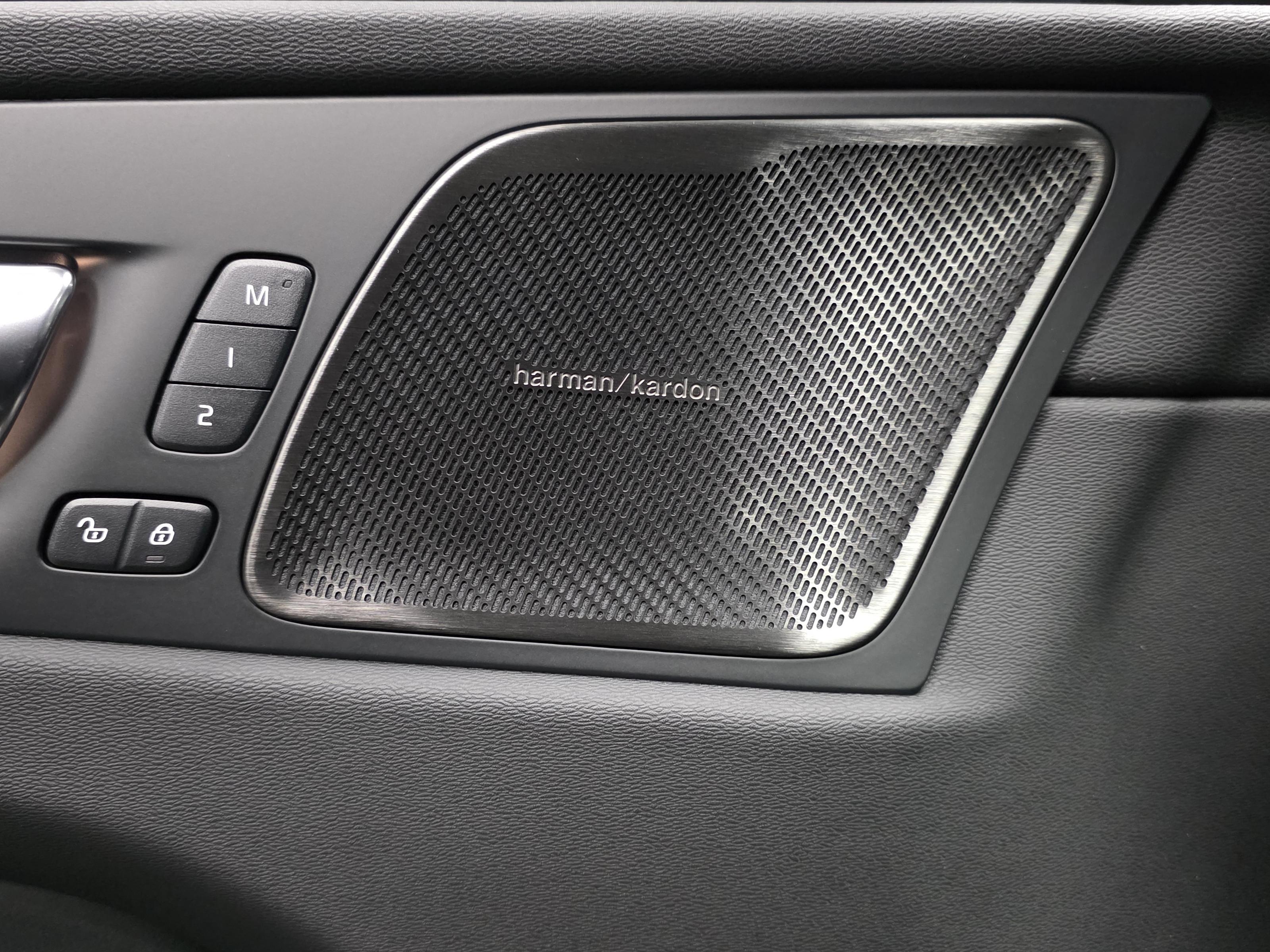 Volvo XC60 14