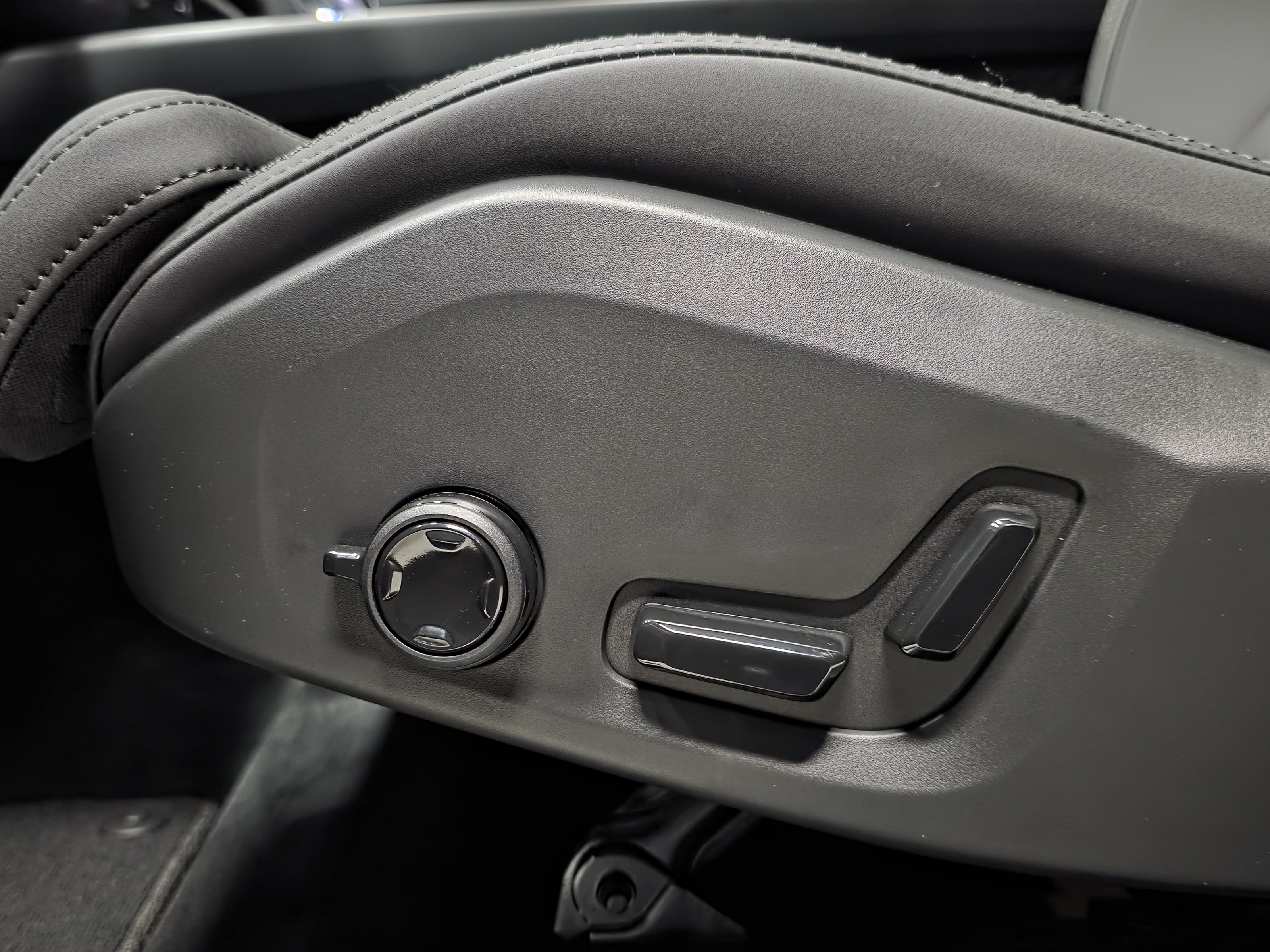 Volvo XC60 15