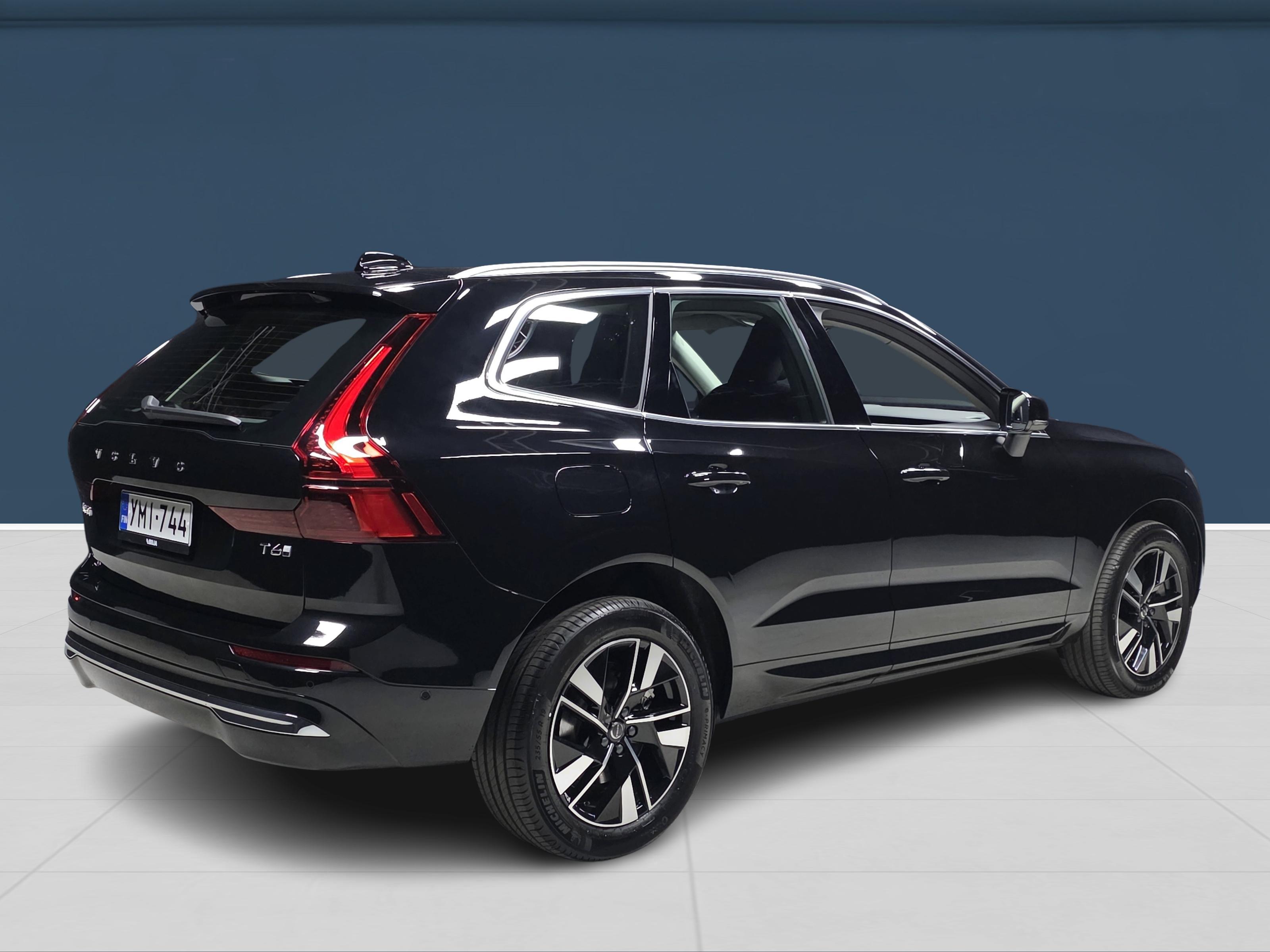 Volvo XC60 4