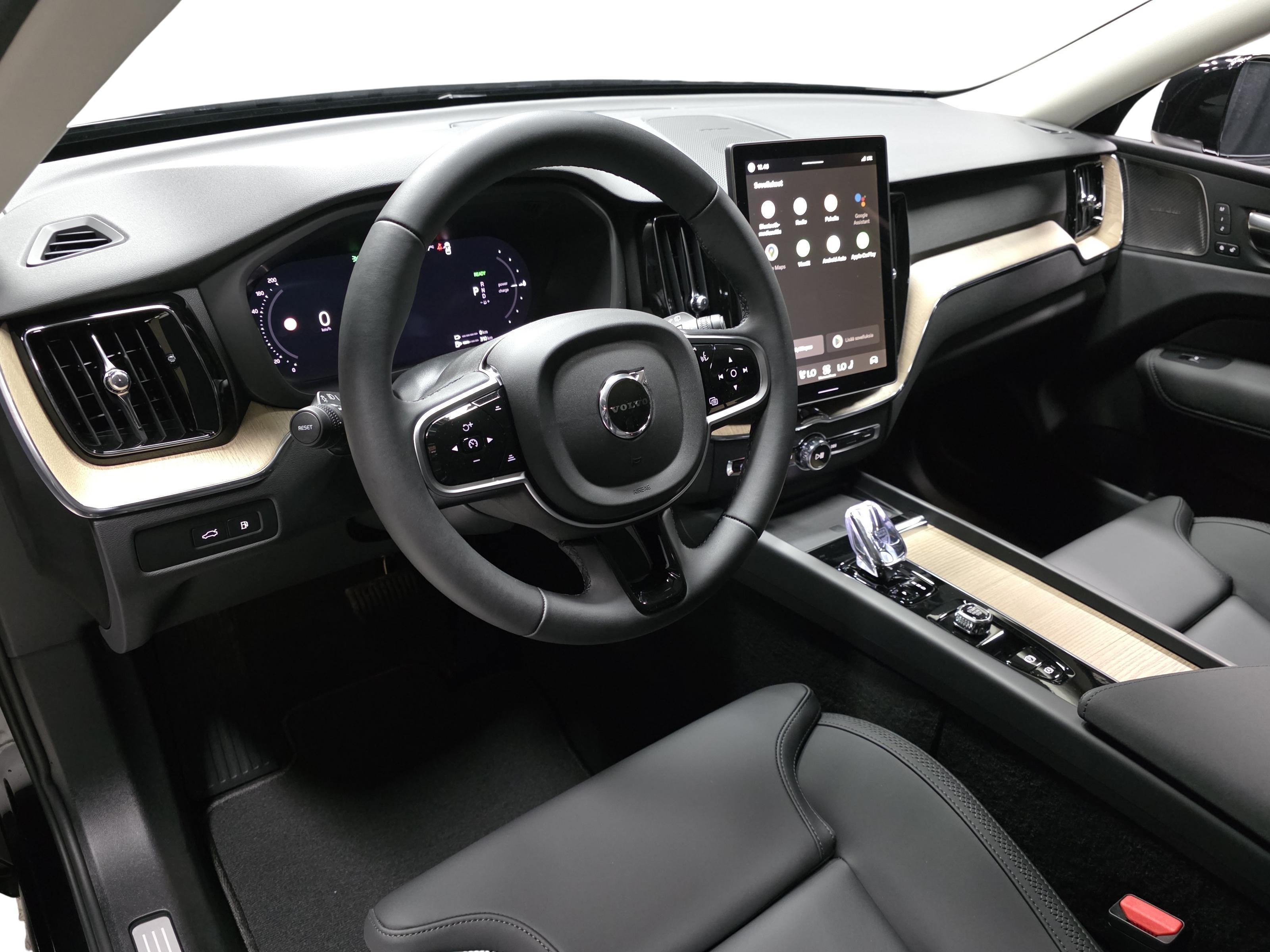 Volvo XC60 8