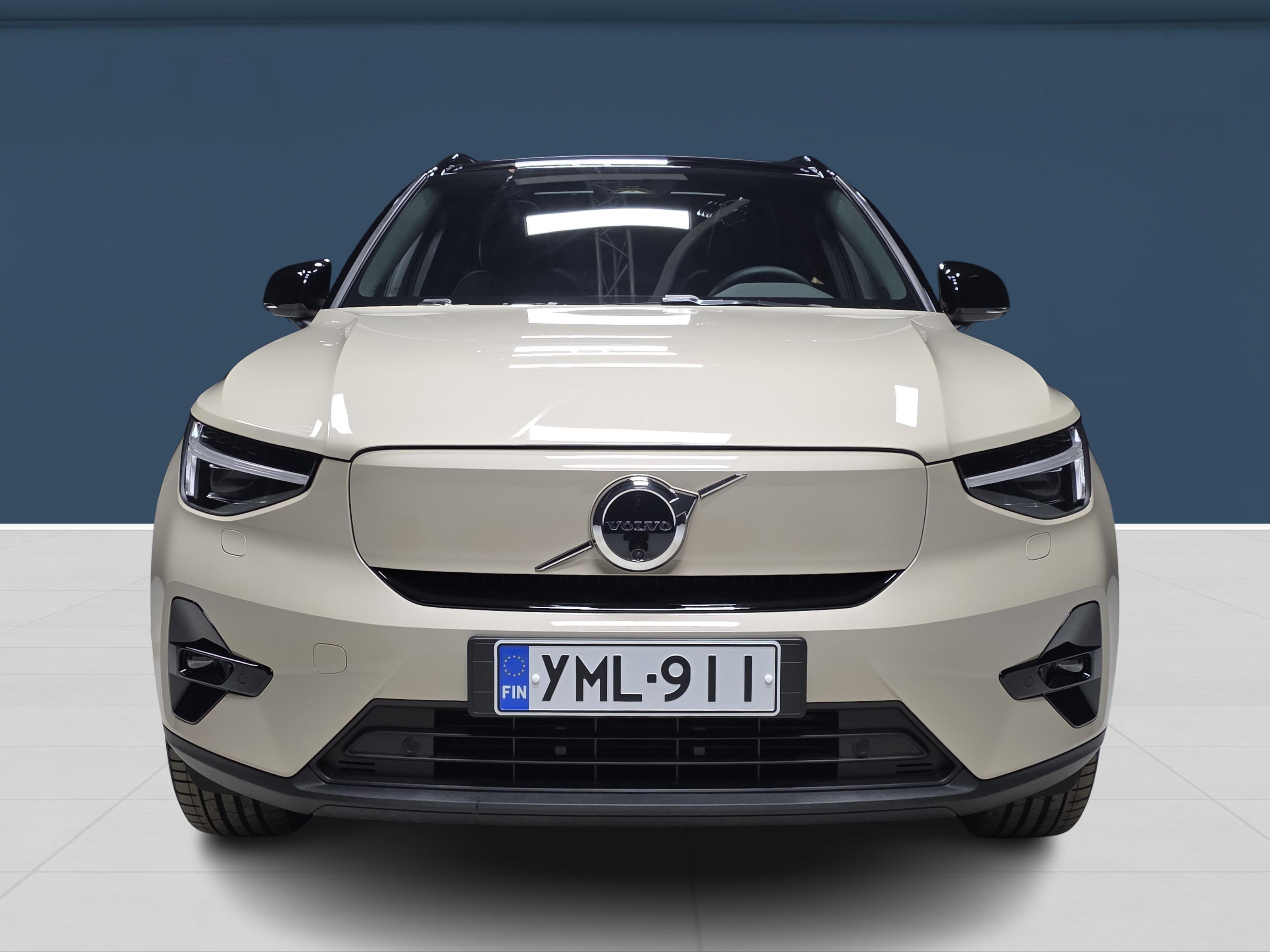 Volvo EX40 2