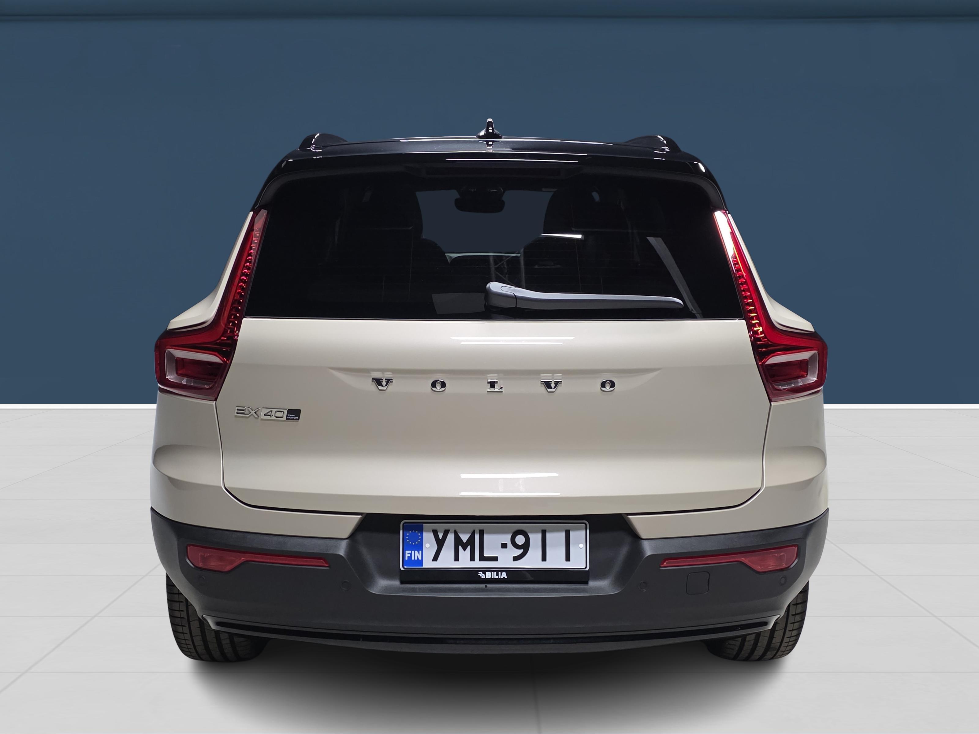Volvo EX40 5