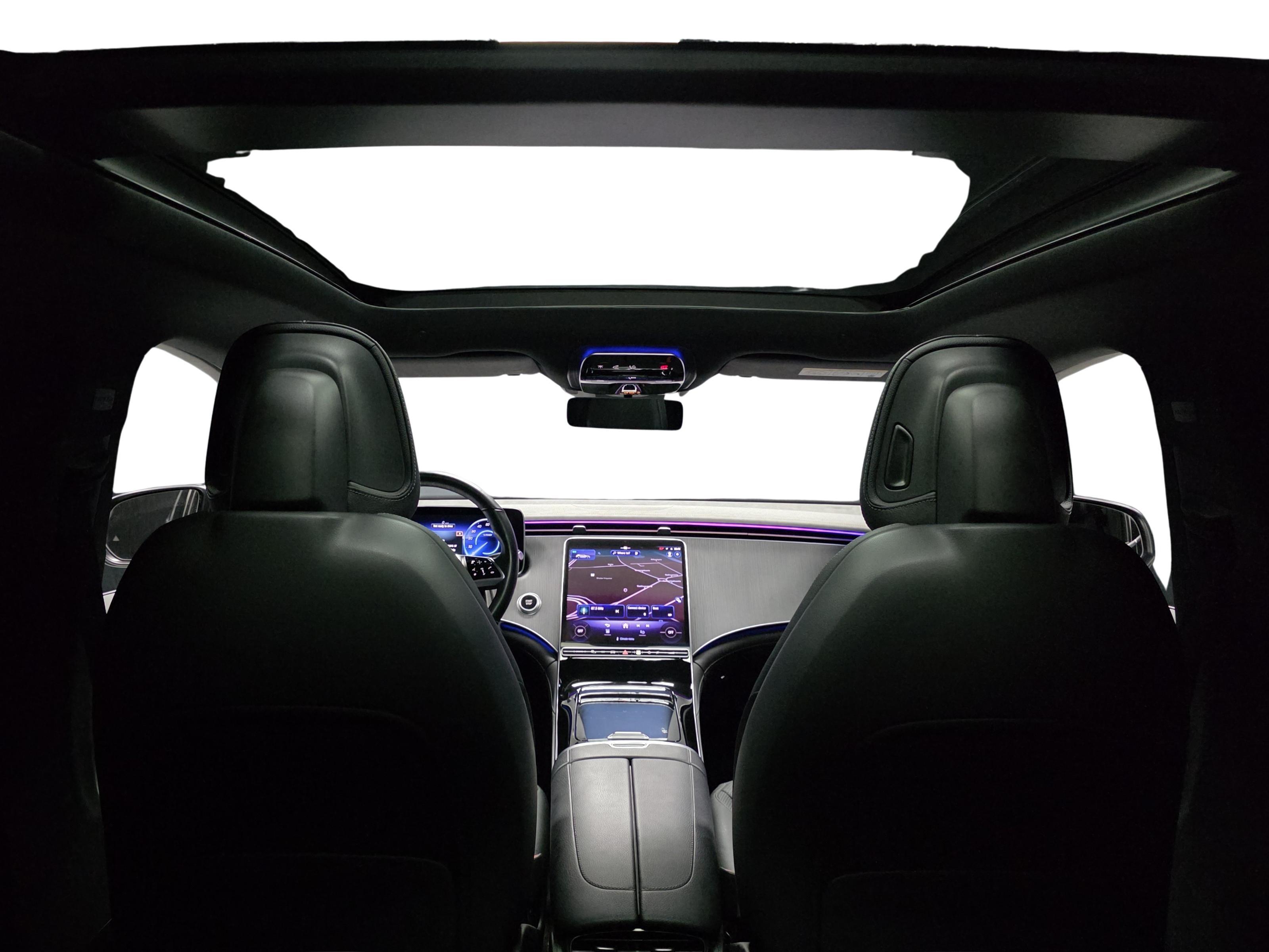 Mercedes-Benz EQE SUV 16