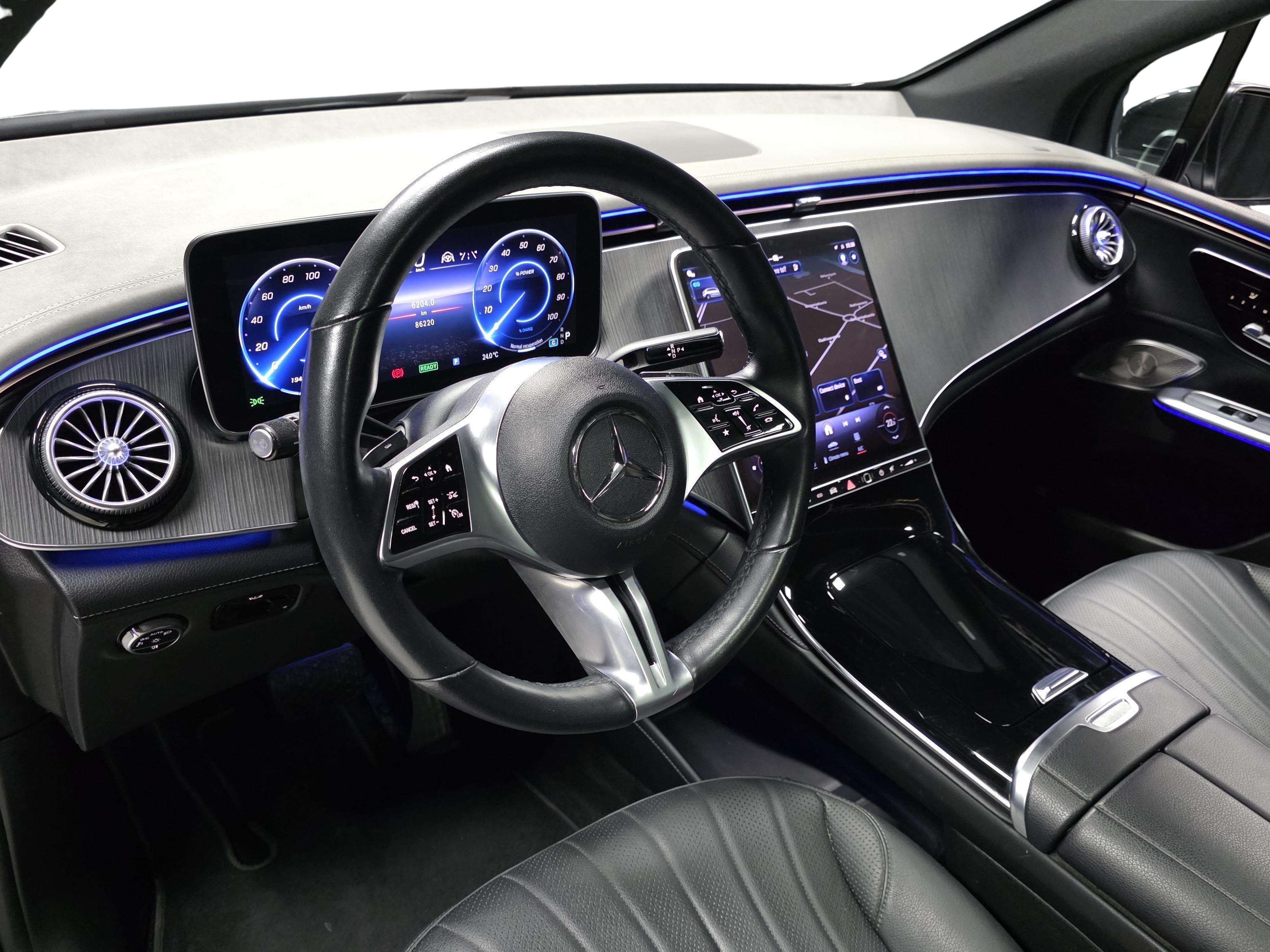 Mercedes-Benz EQE SUV 8