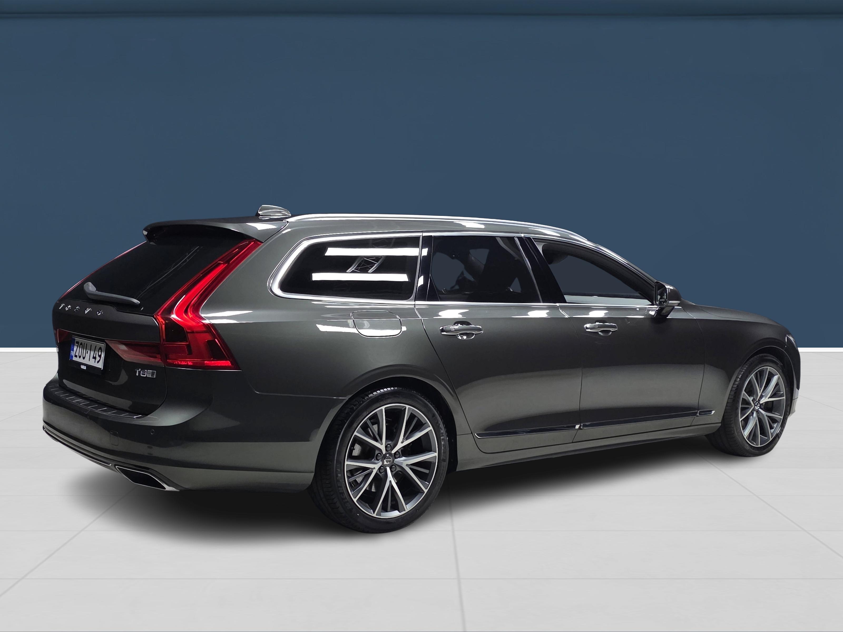 Volvo V90 4