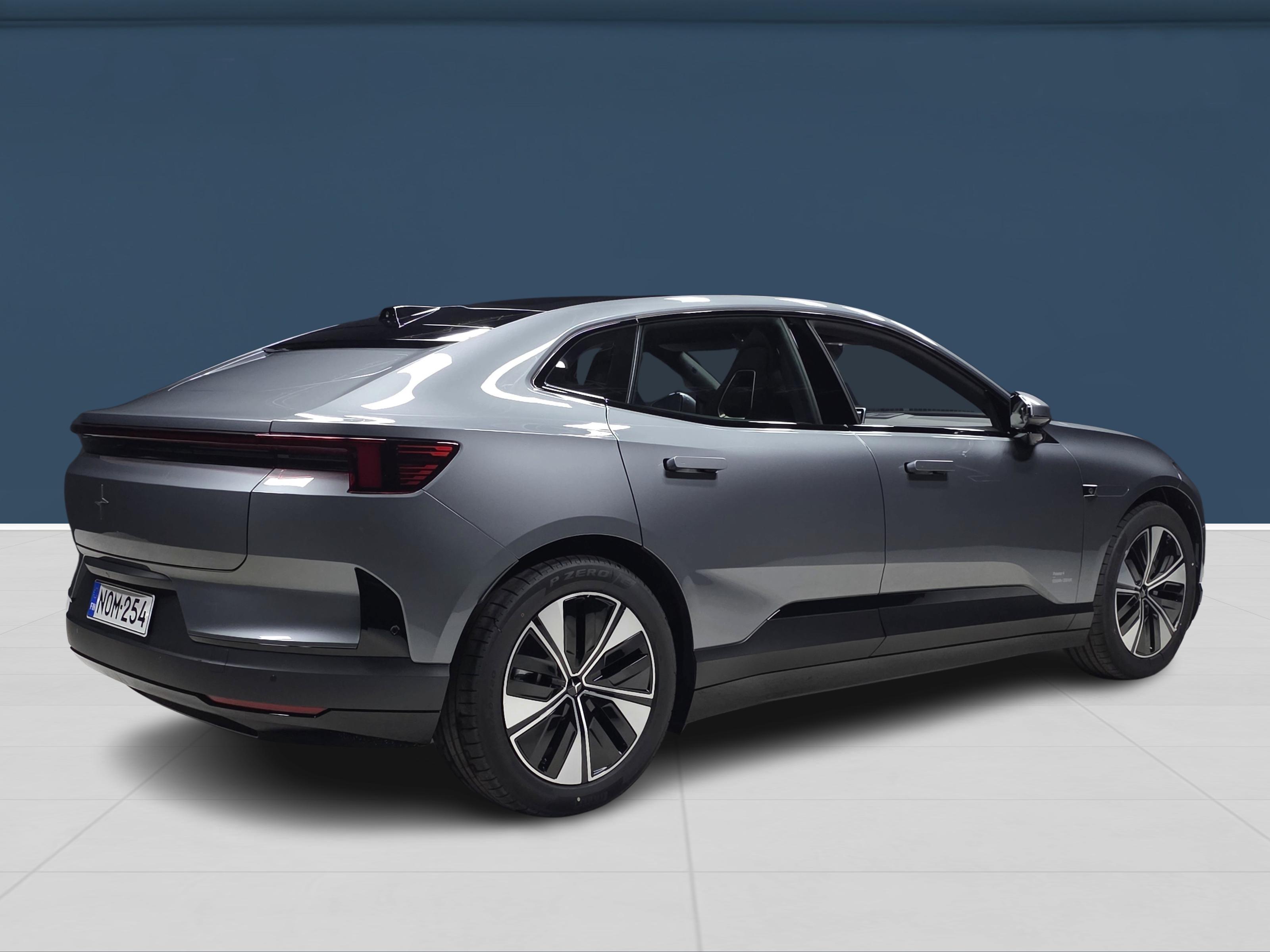 Polestar 4 4