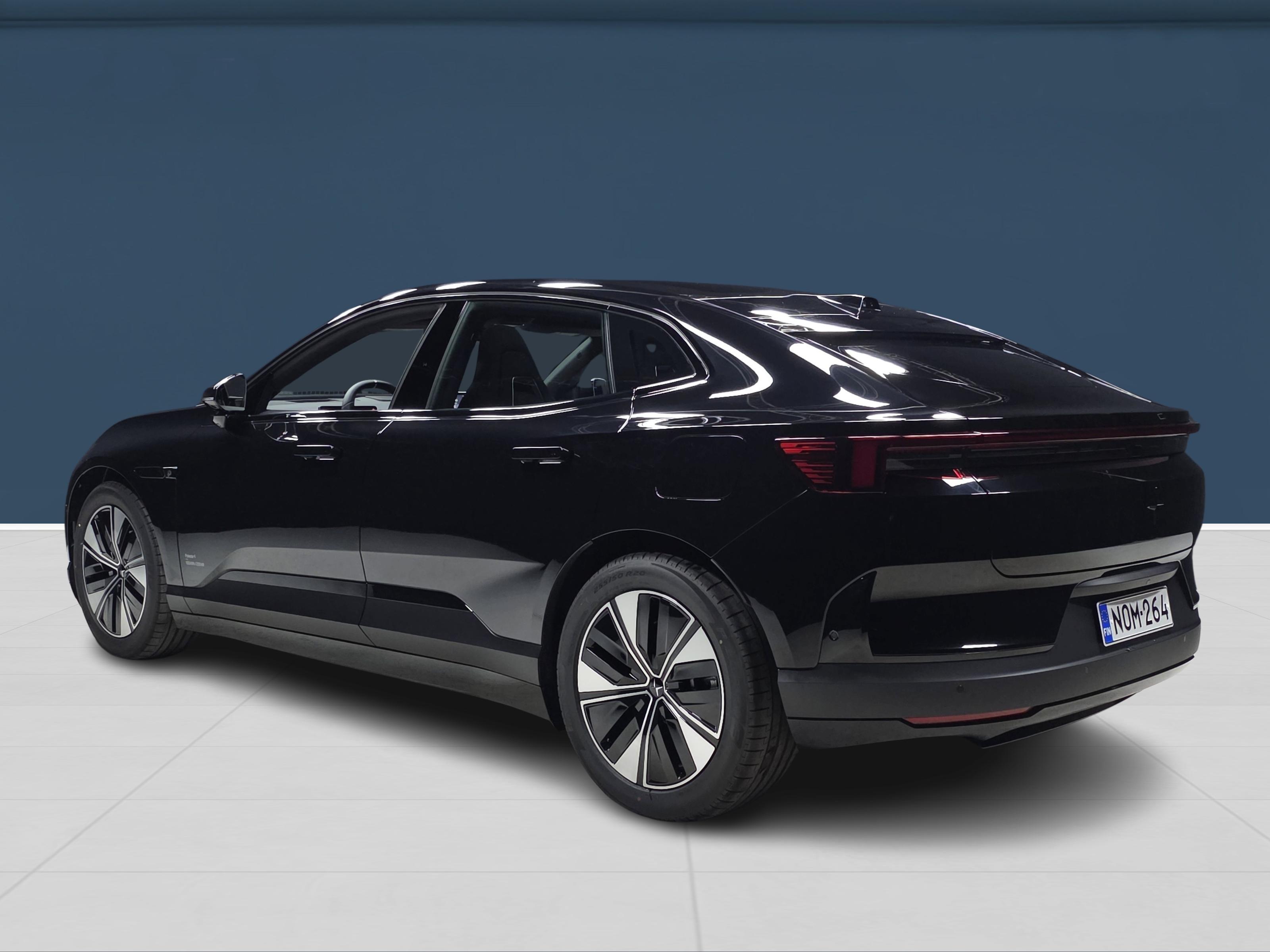 Polestar 4 6