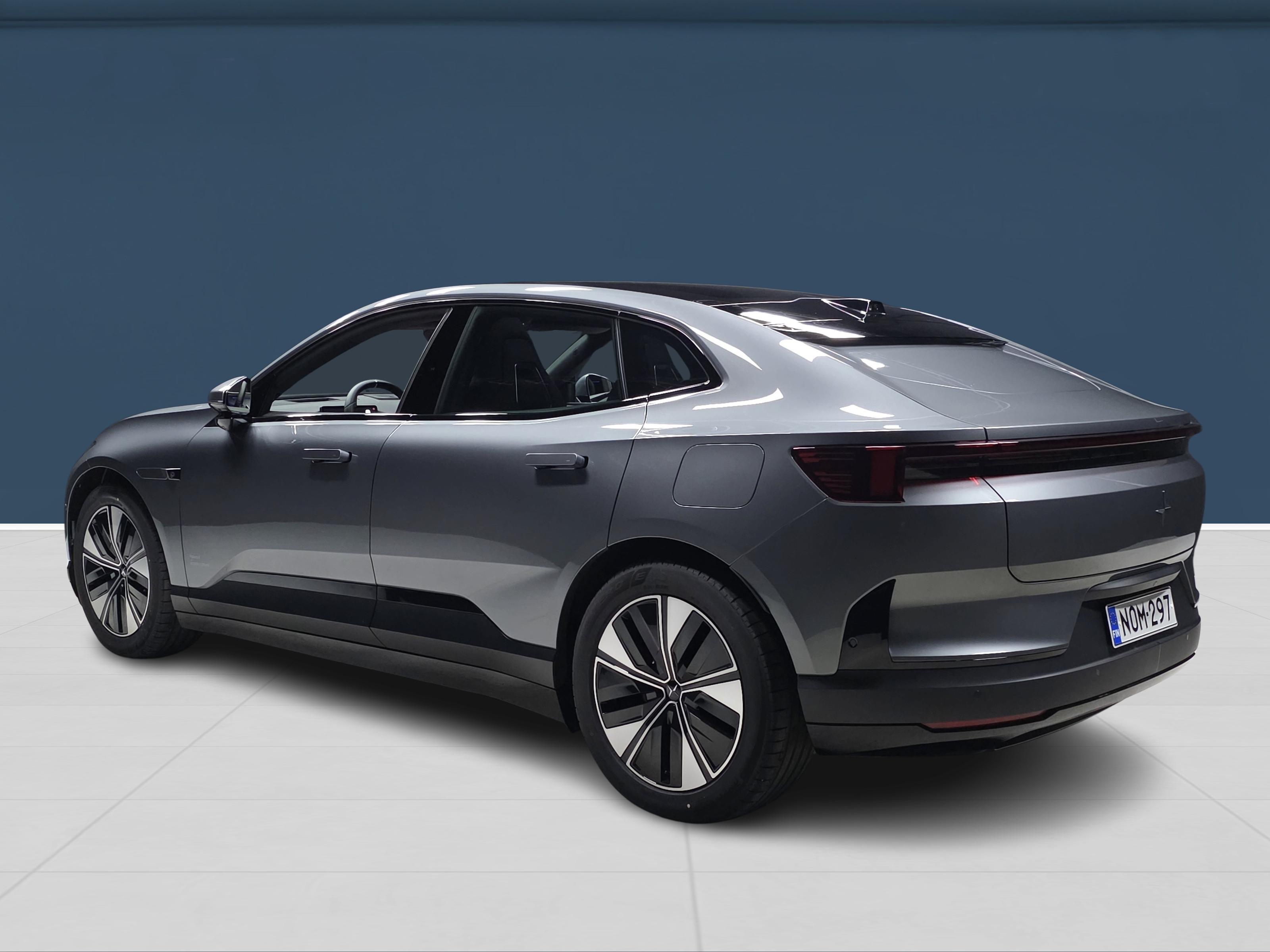 Polestar 4 6