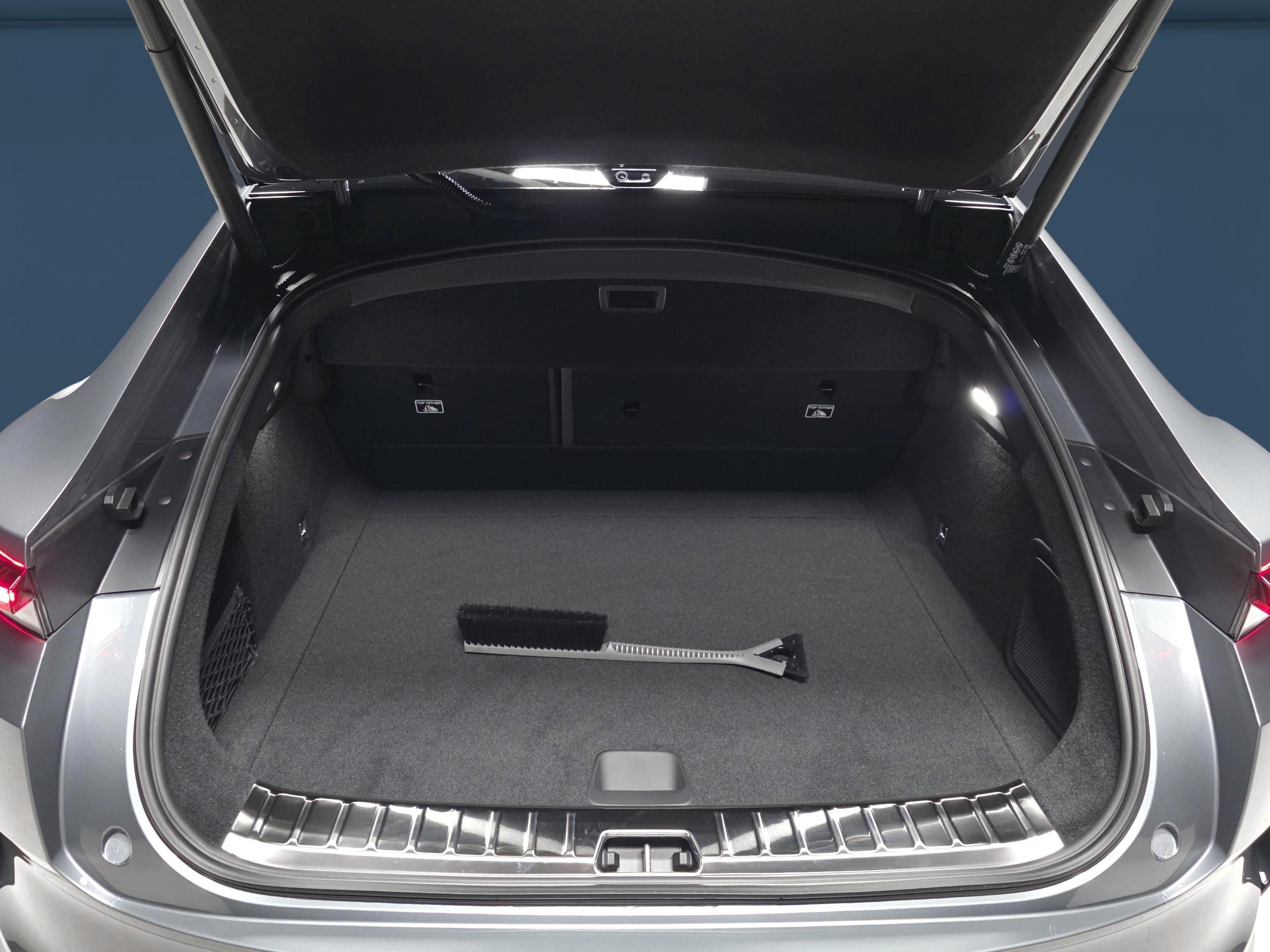 Polestar 4 11