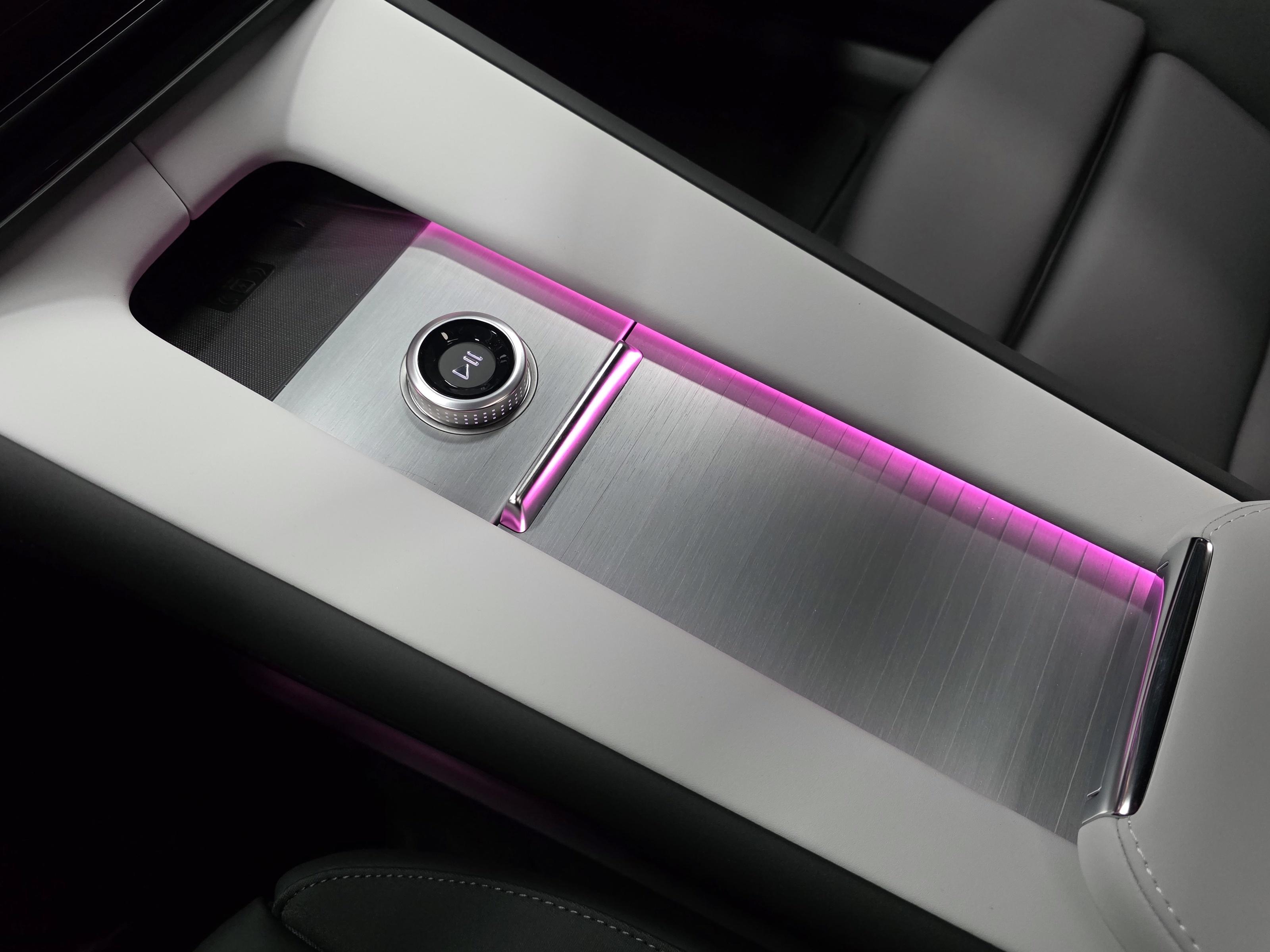 Polestar 4 14