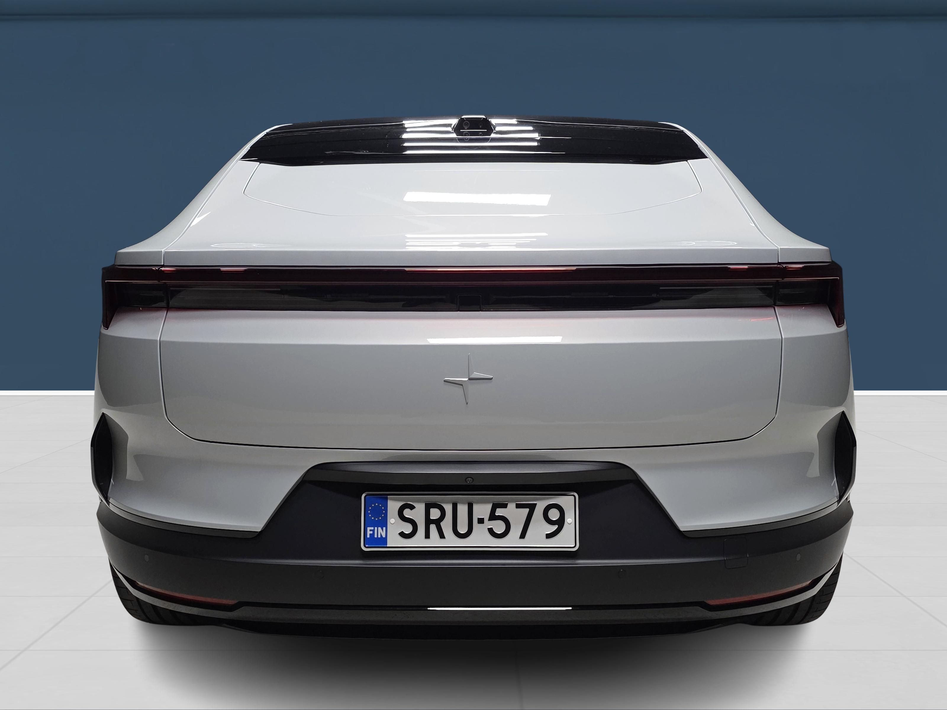 Polestar 4 5