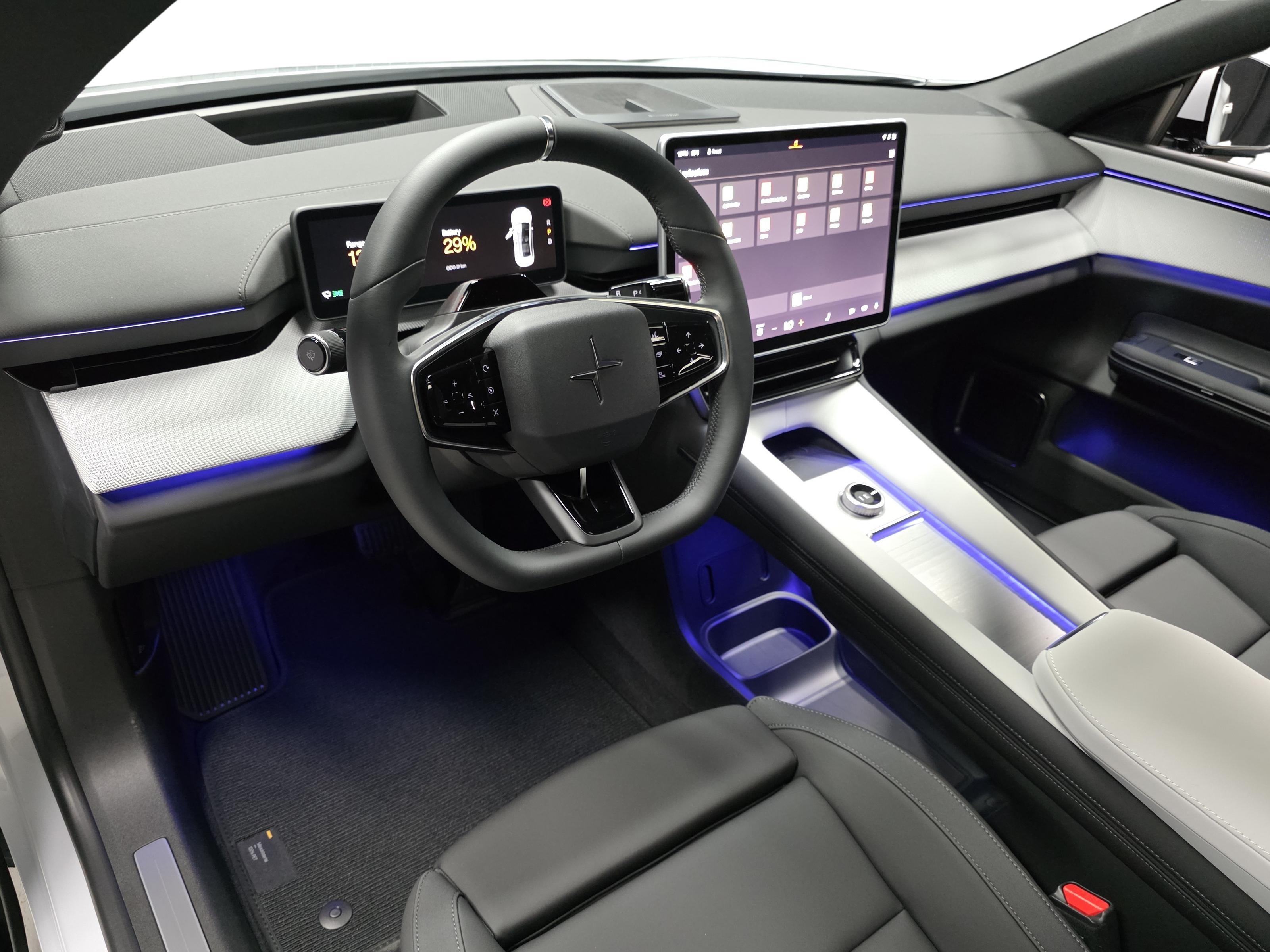 Polestar 4 8