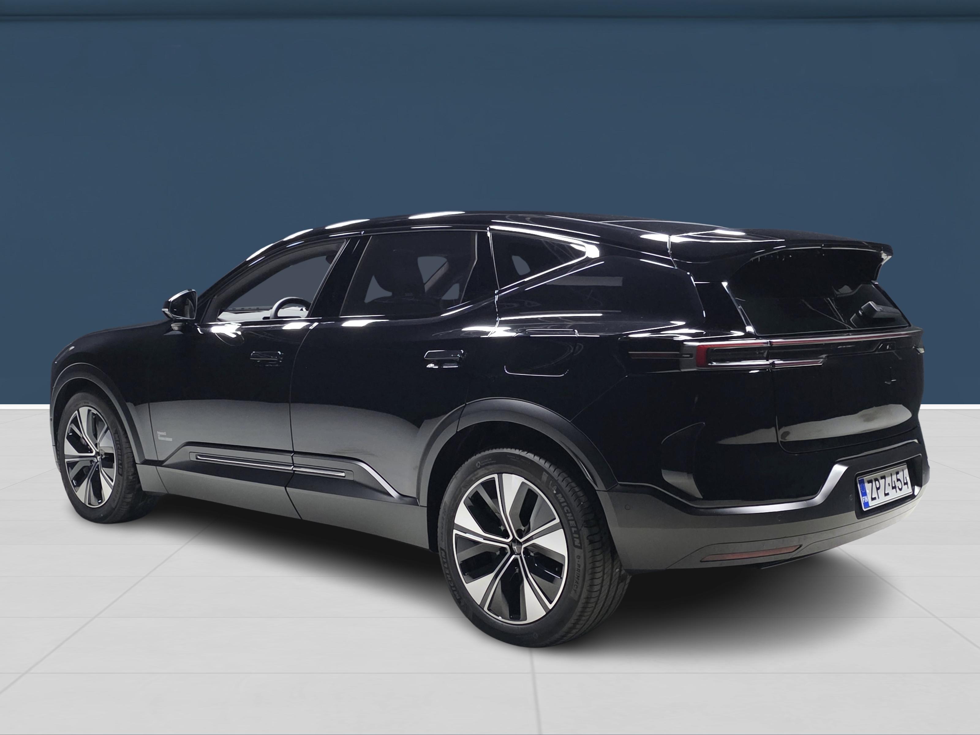 Polestar 3 6