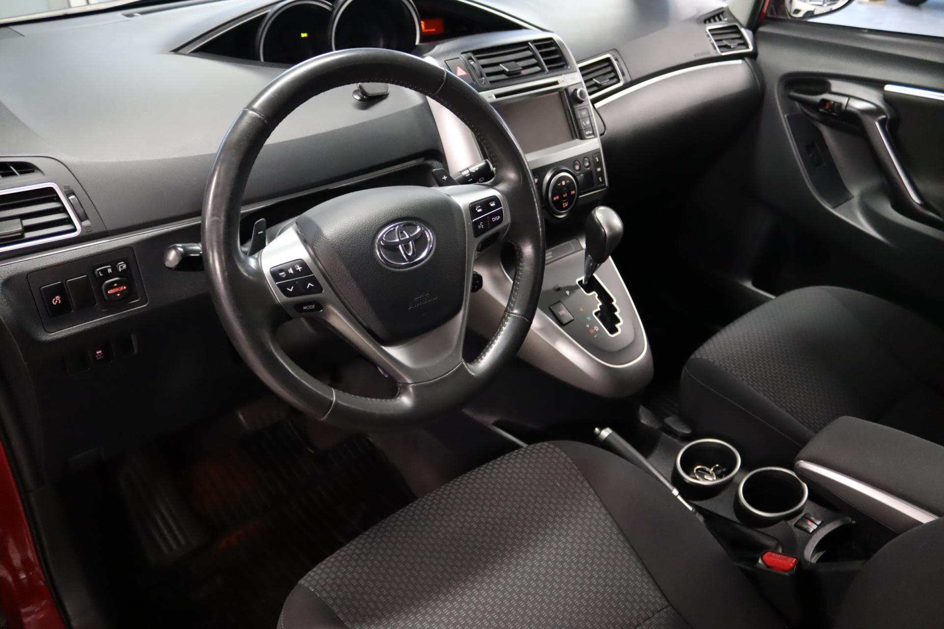 TOYOTA Verso 2013