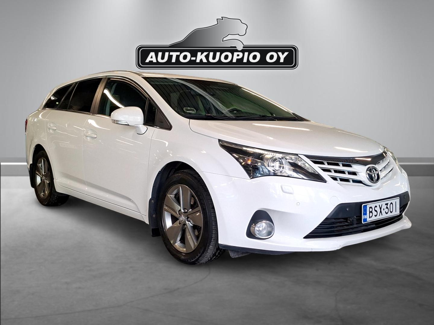TOYOTA Avensis 2015