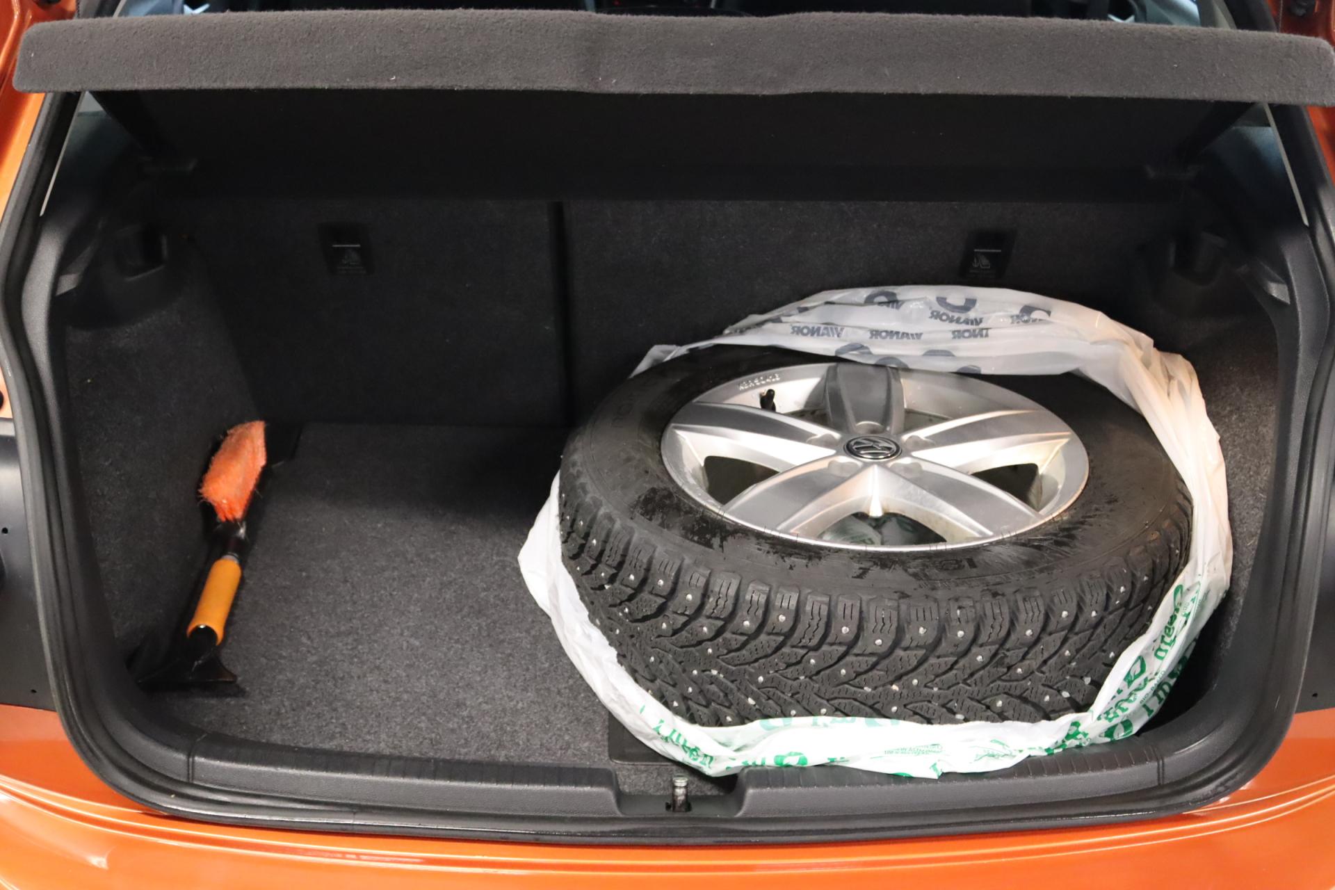 VOLKSWAGEN Polo 2019