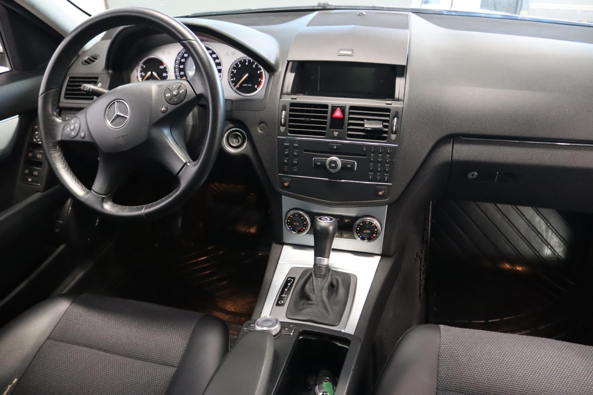 MERCEDES-BENZ C 2008