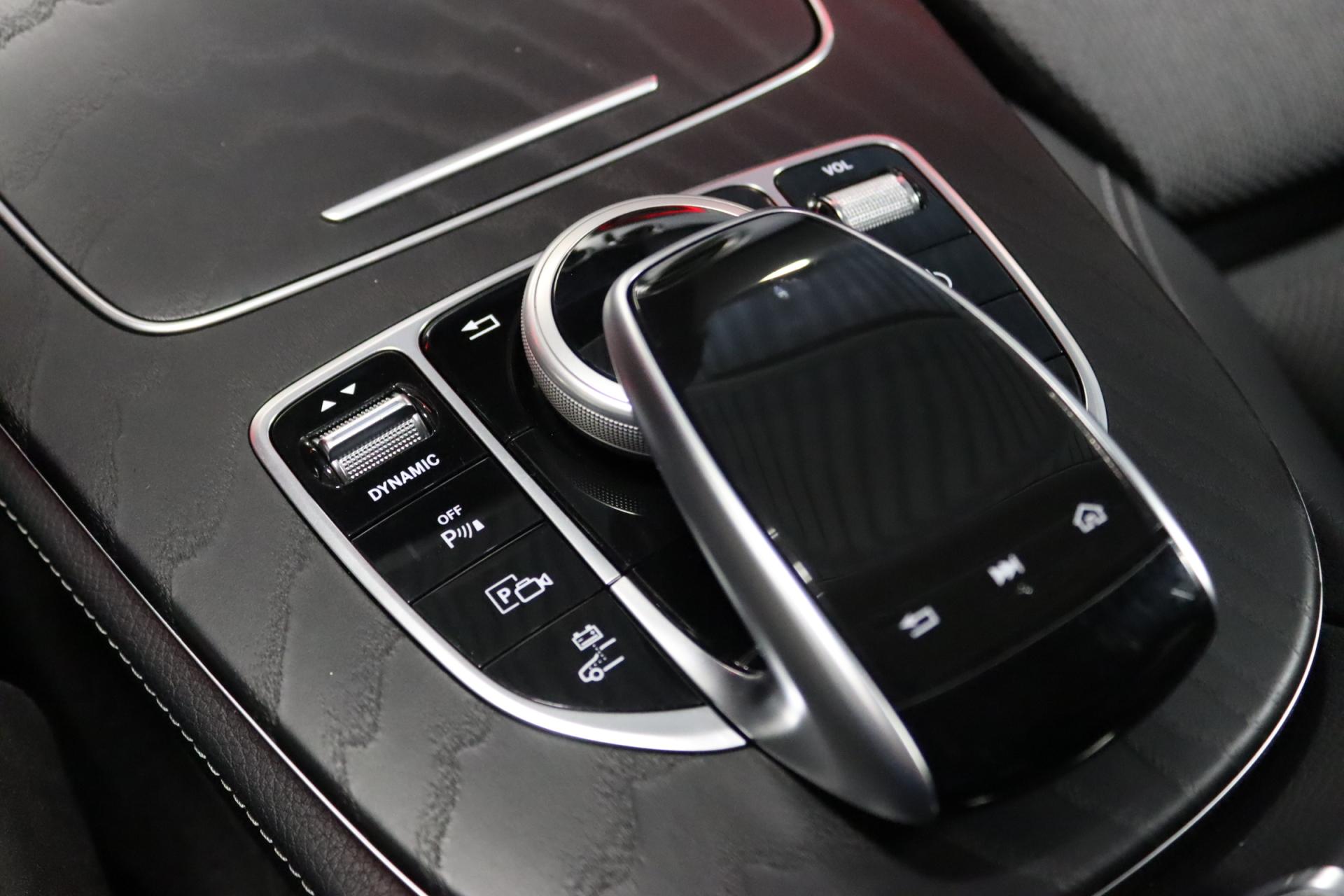 MERCEDES-BENZ E 2020