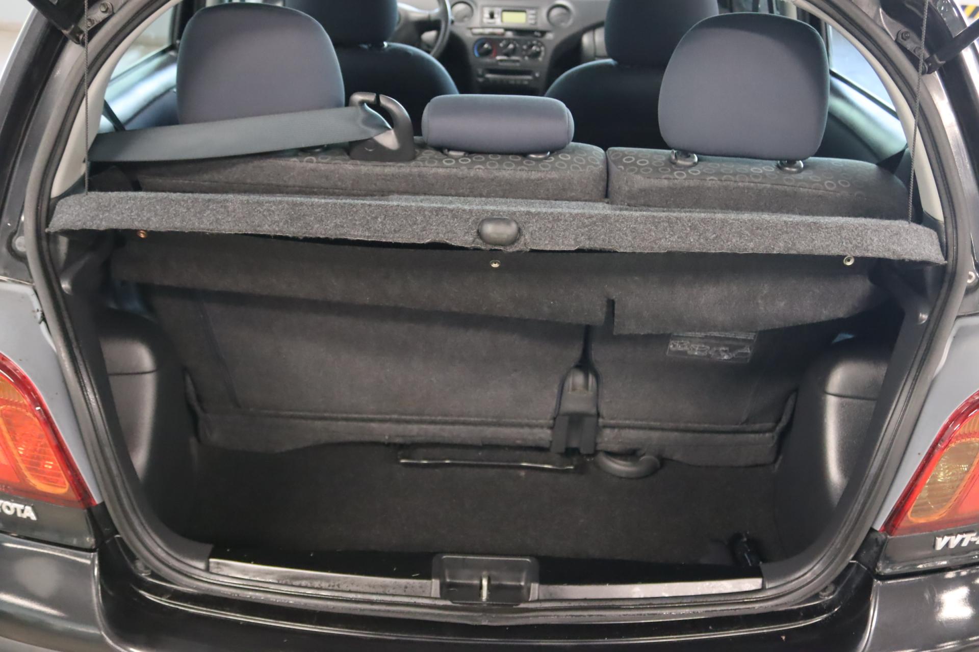 TOYOTA Yaris 2005