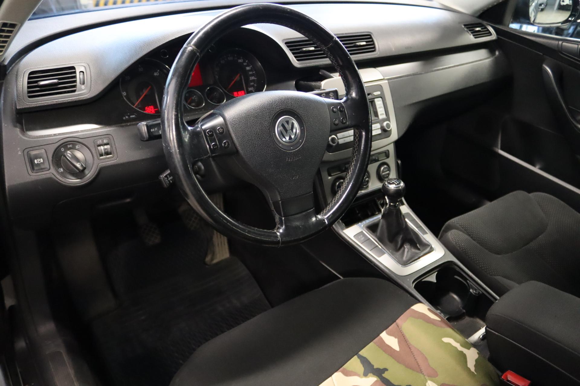 VOLKSWAGEN Passat 2007