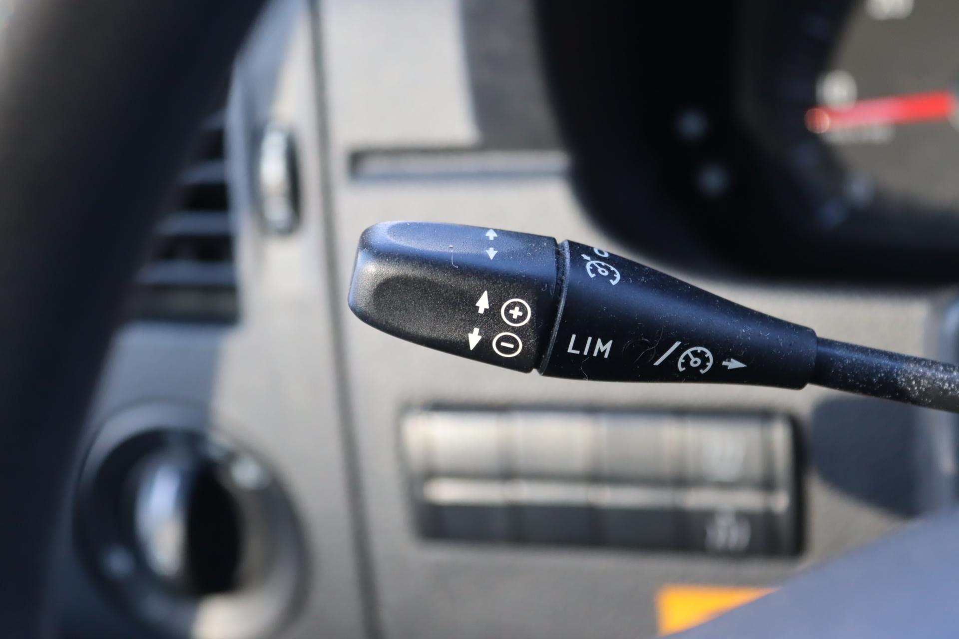 VOLKSWAGEN Crafter 2008