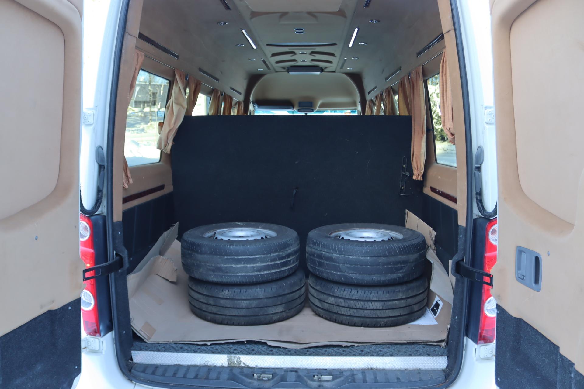 VOLKSWAGEN Crafter 2008