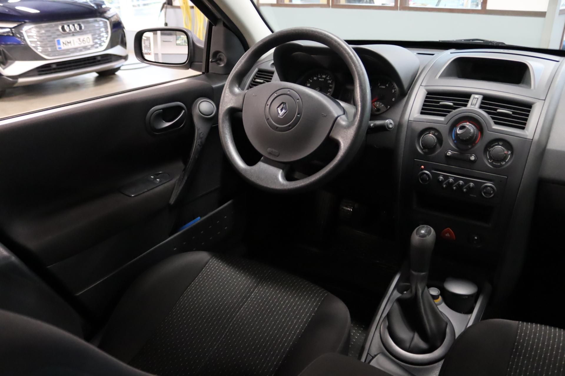 RENAULT Megane 5