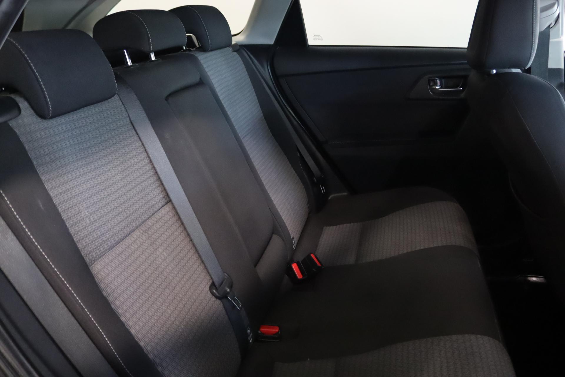 TOYOTA Auris 2018