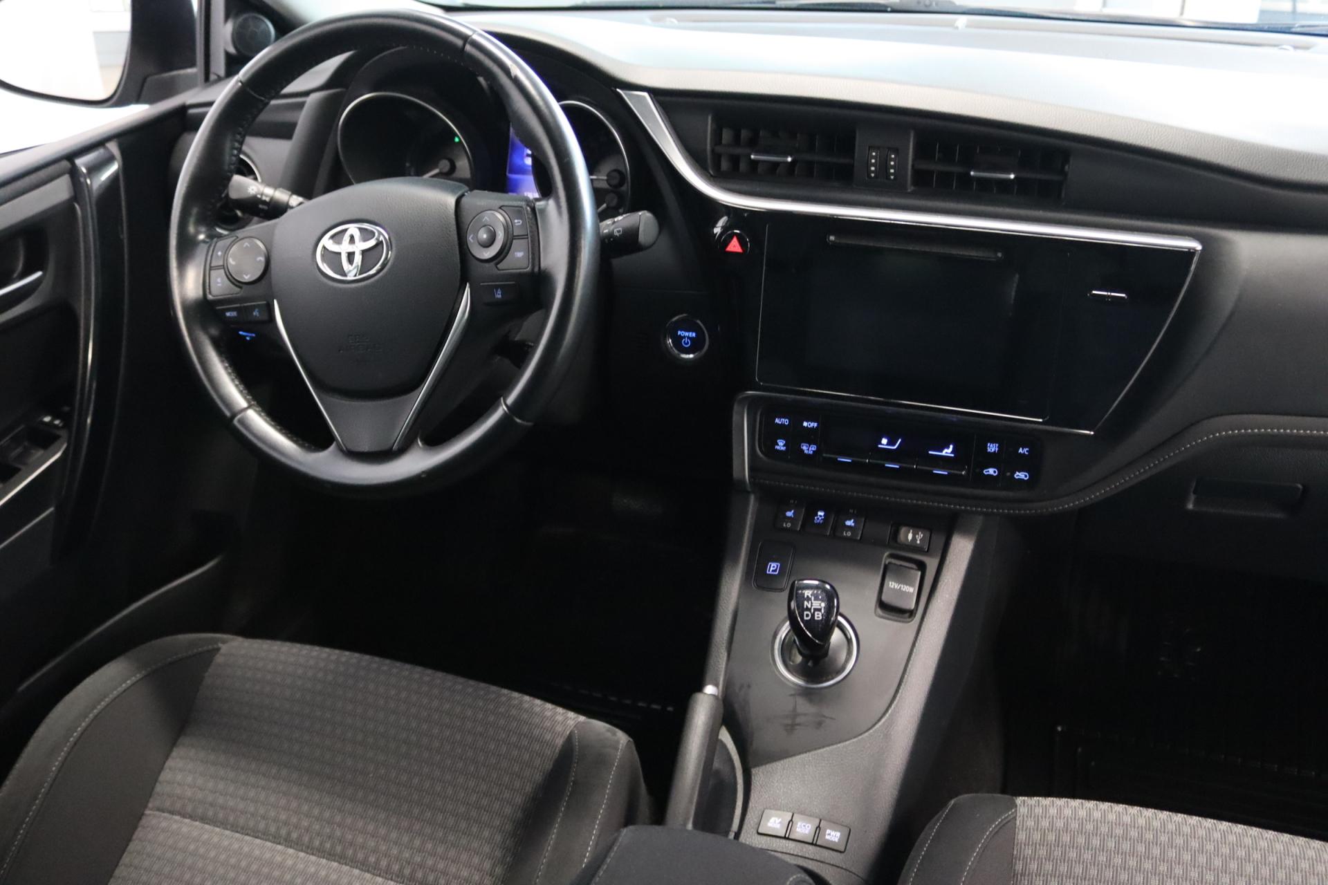 TOYOTA Auris 2018