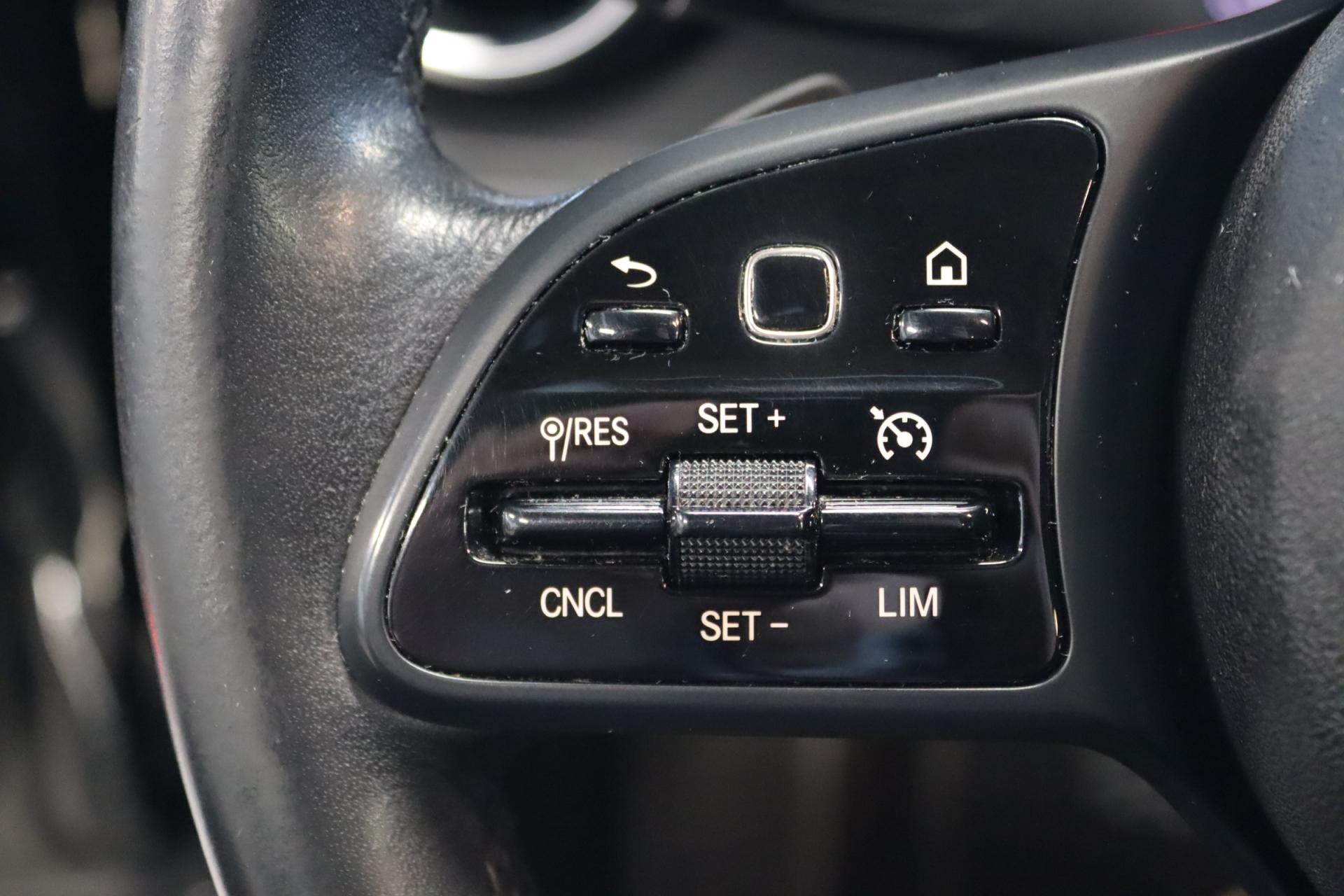 MERCEDES-BENZ C 2019