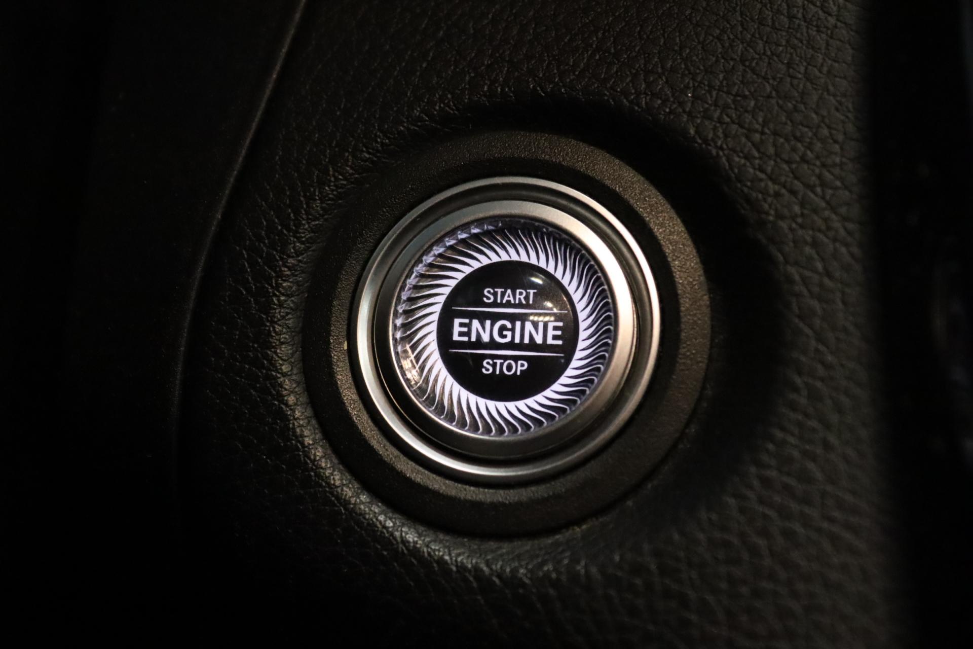 MERCEDES-BENZ C 2019