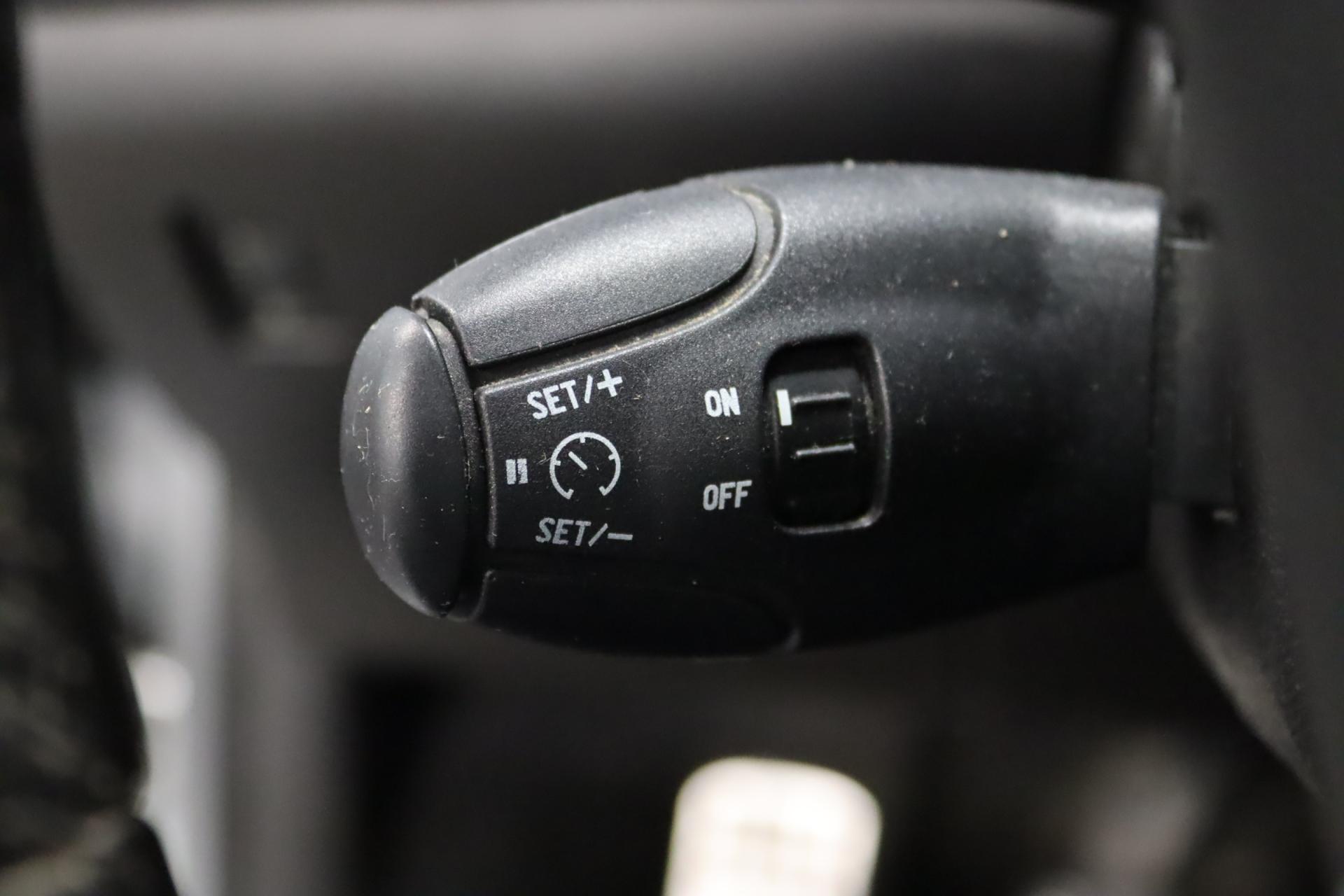 PEUGEOT 307 2004