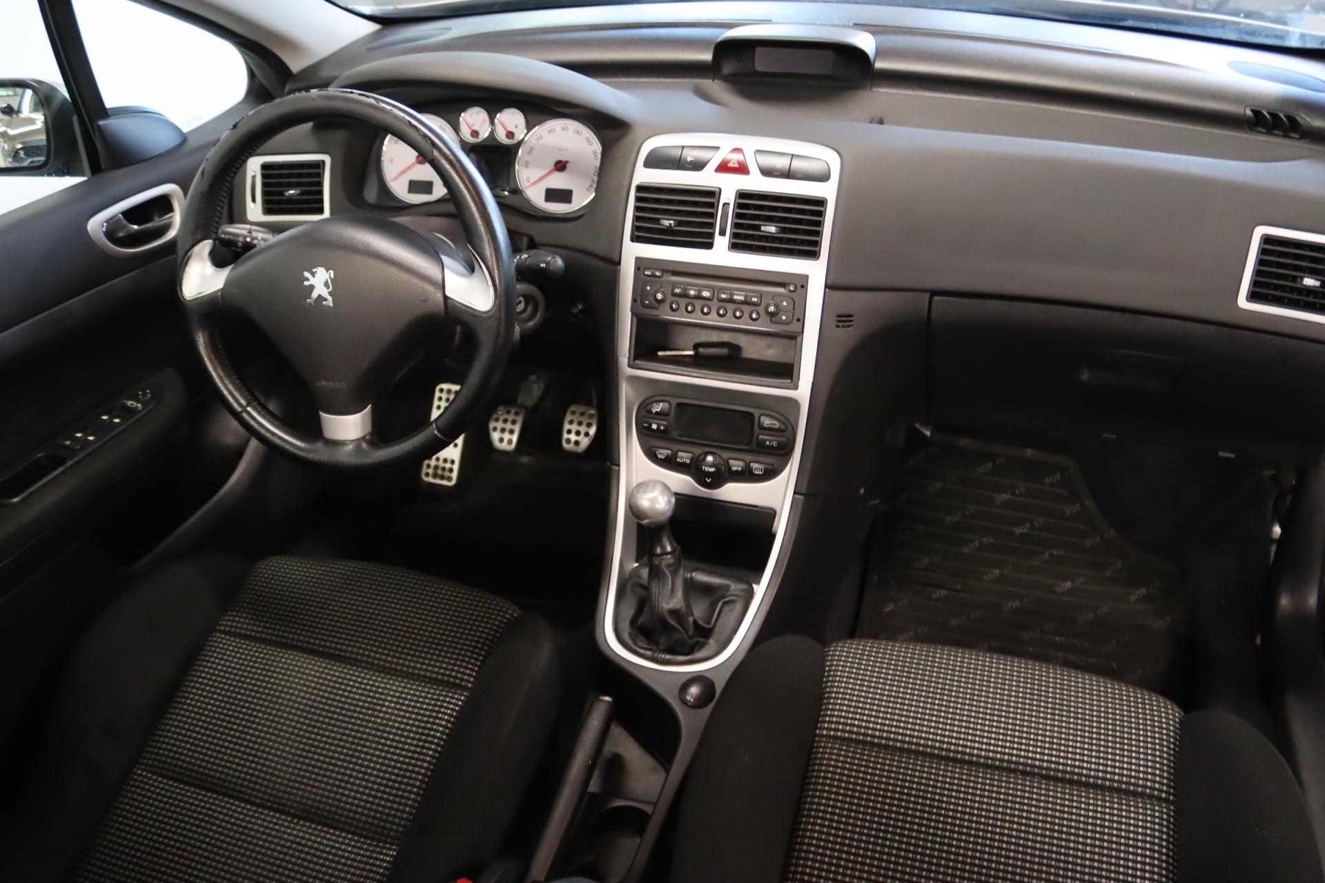 PEUGEOT 307 2004