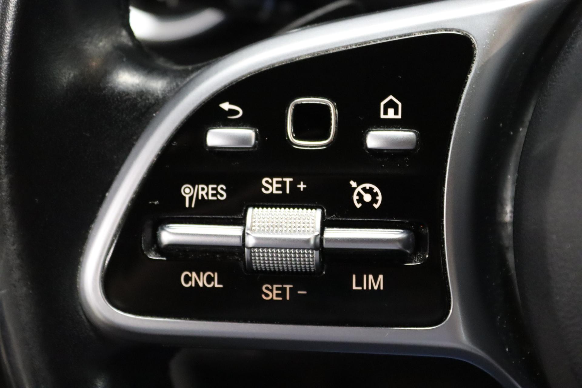 MERCEDES-BENZ GLC 2021