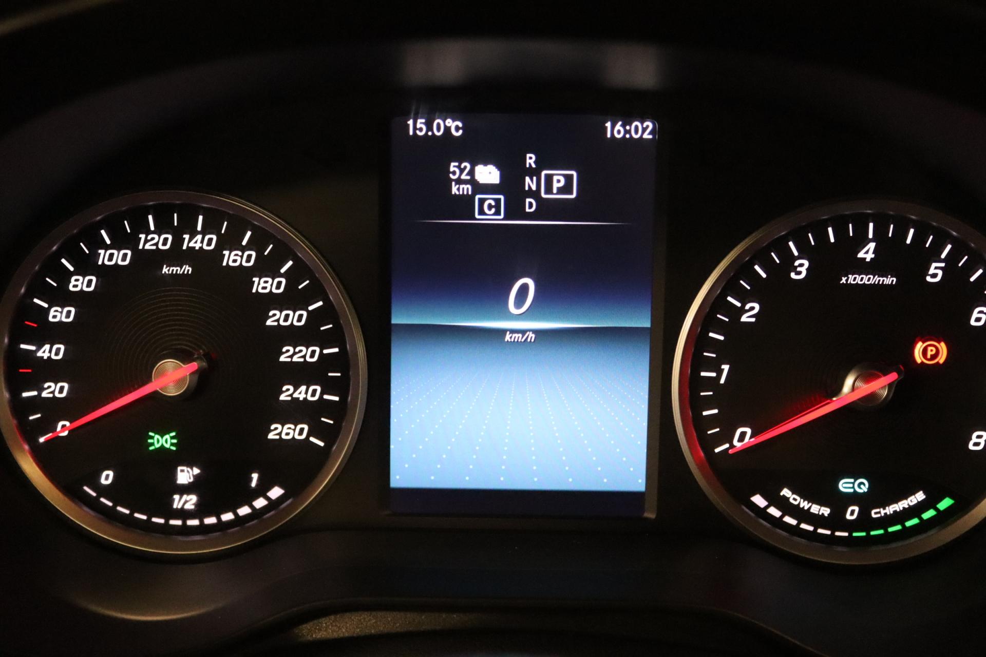 MERCEDES-BENZ GLC 2021