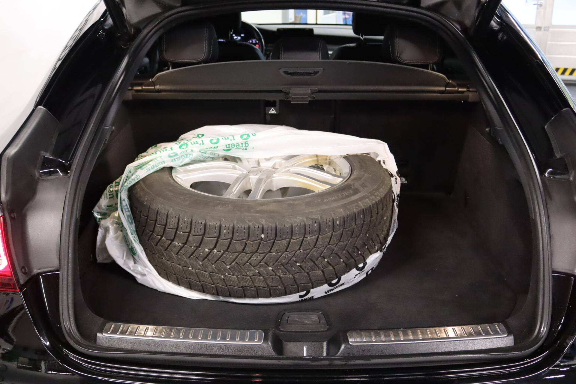 MERCEDES-BENZ GLC 2021