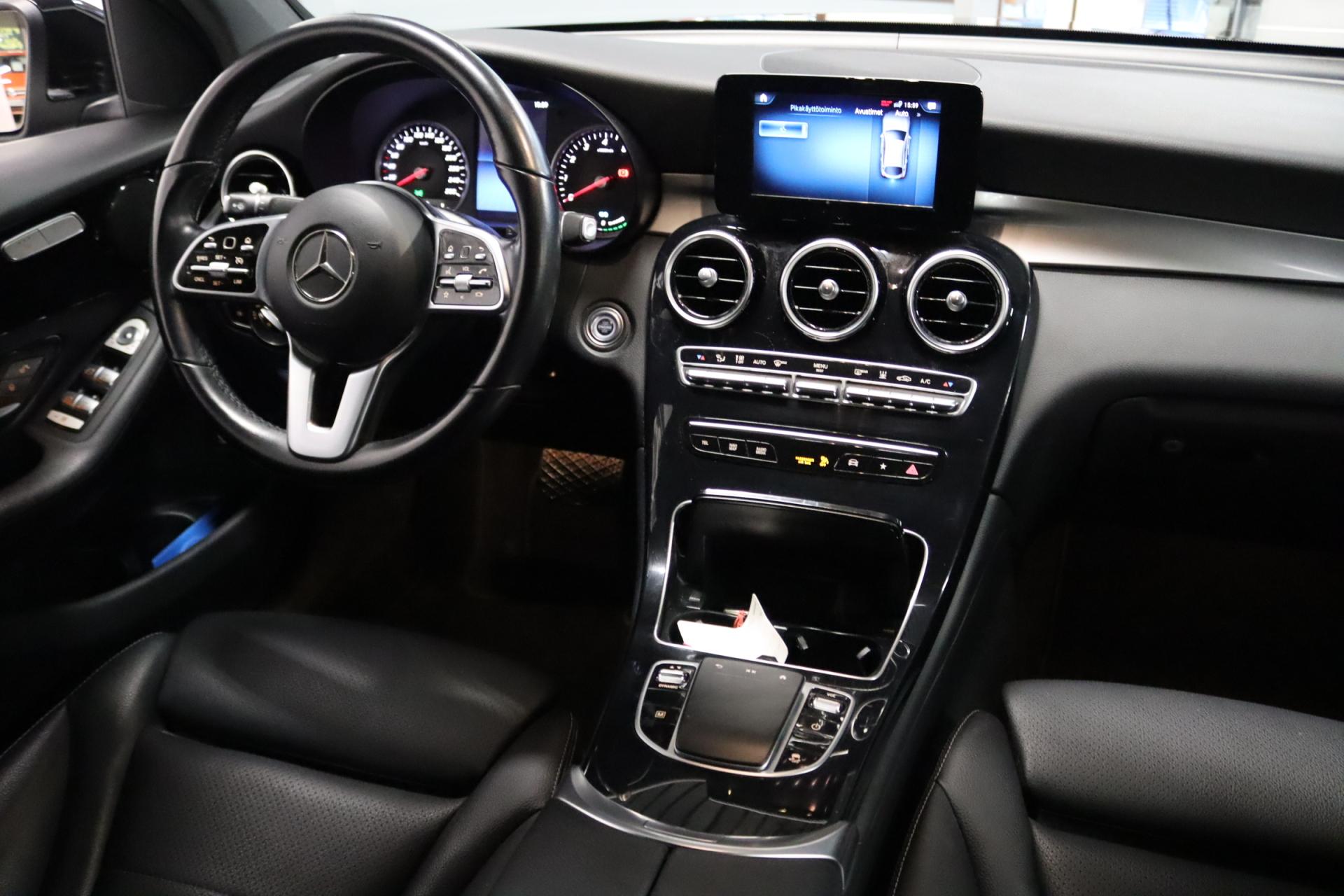 MERCEDES-BENZ GLC 2021