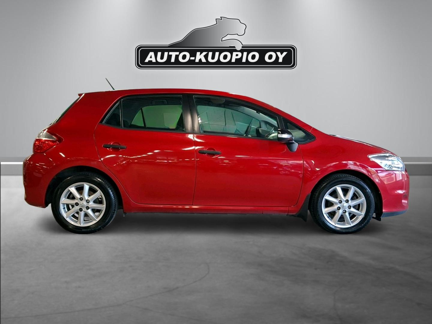 TOYOTA Auris 2011