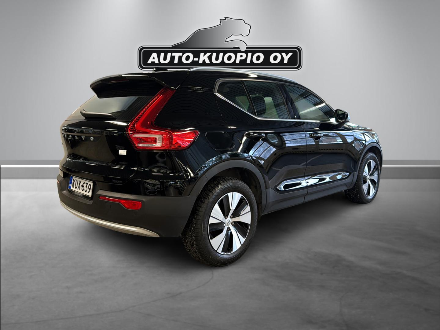 VOLVO XC40 2022
