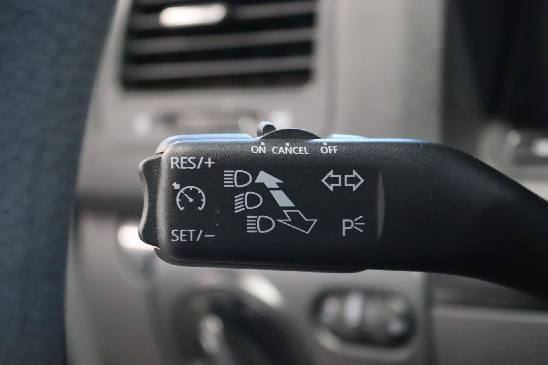 VOLKSWAGEN Jetta 2010