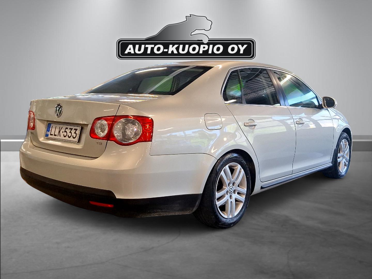 VOLKSWAGEN Jetta 2010