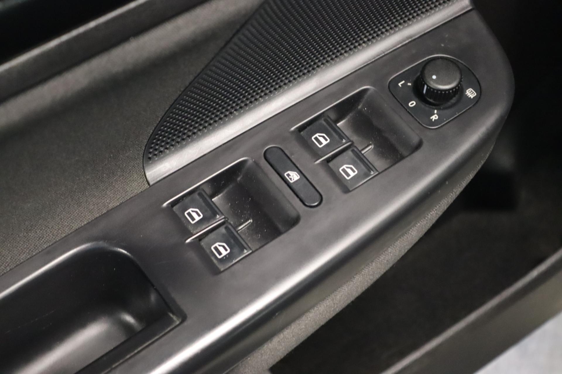 VOLKSWAGEN Jetta 2010