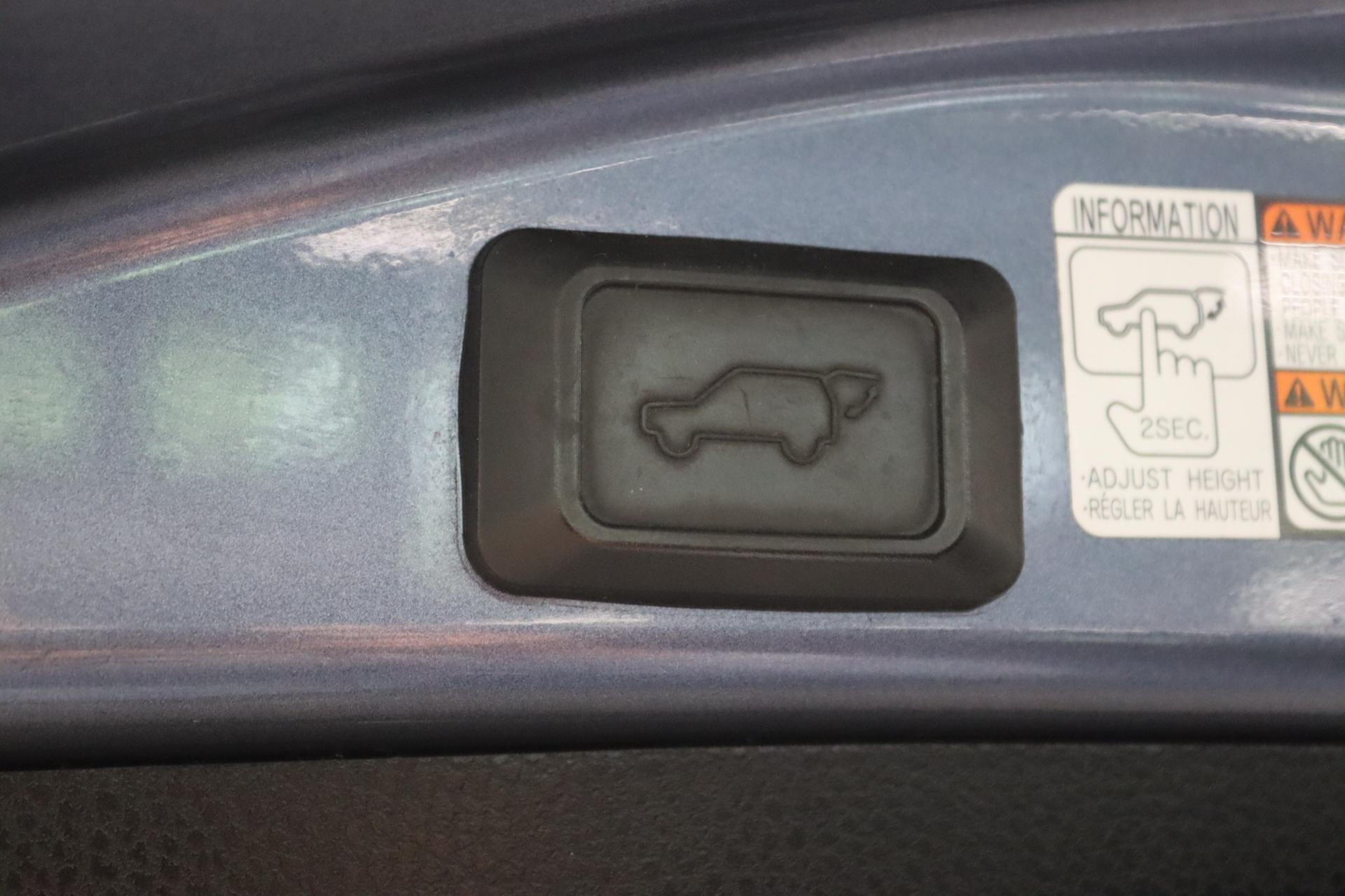 TOYOTA RAV4 2015